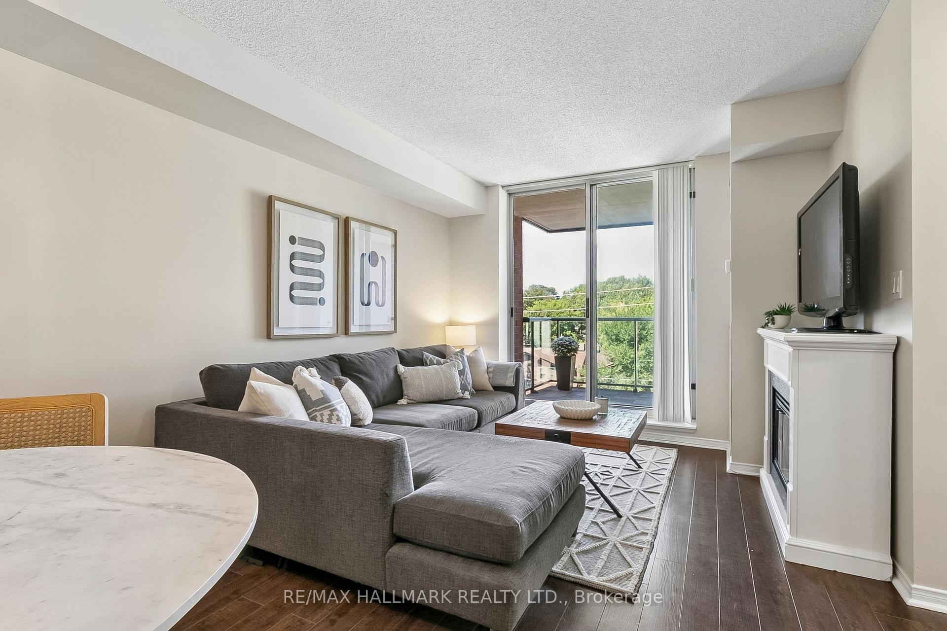 Photo 2 of Unit 418, 1733 Queen Street E, Toronto, The Beaches — HOMEH