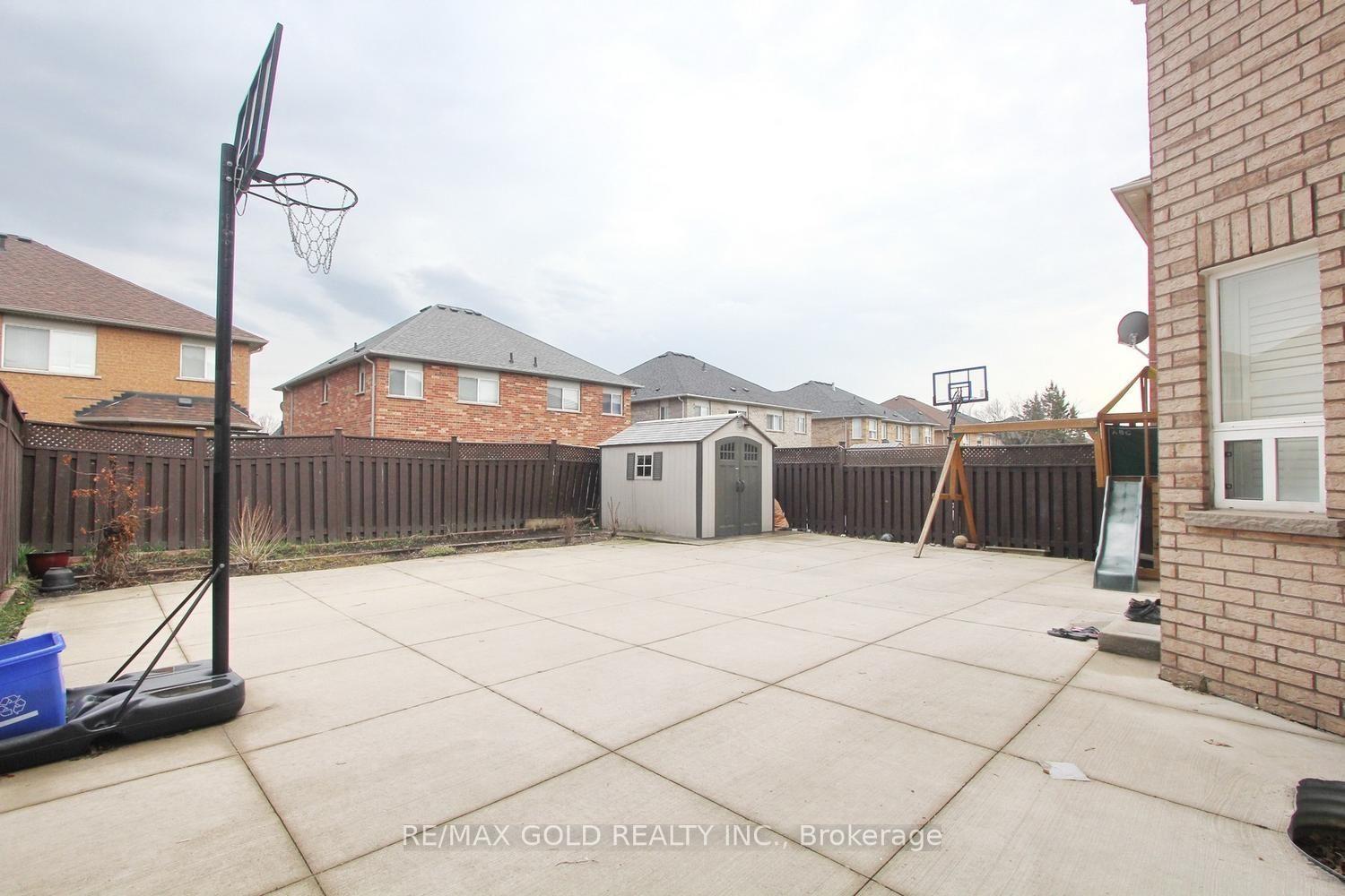 Photo 41 of 15 Youngestar Trail, Brampton, Bram East — HOMEH