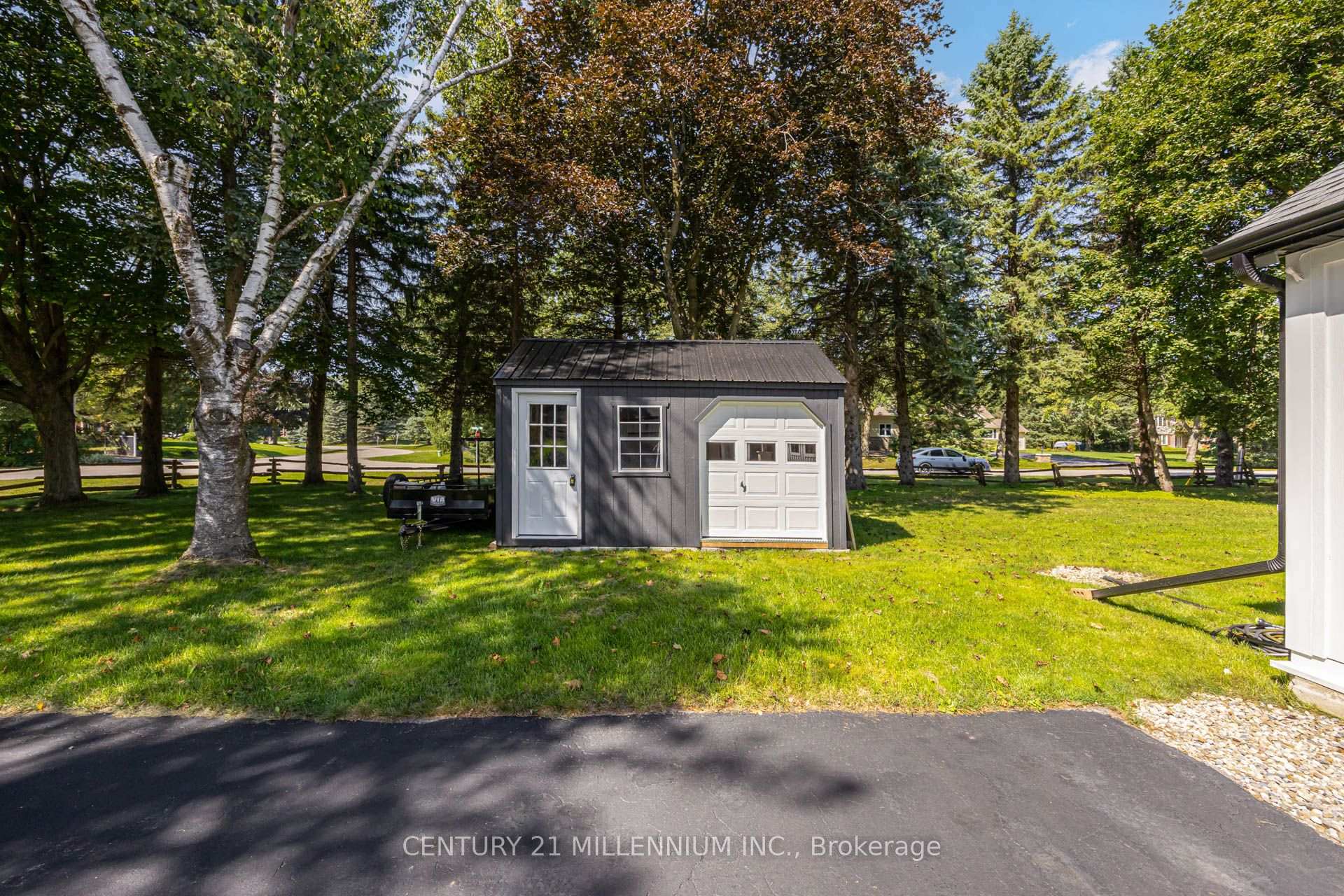 Photo 2 of 17 Autumn Drive, Caledon, Caledon Village — HOMEH