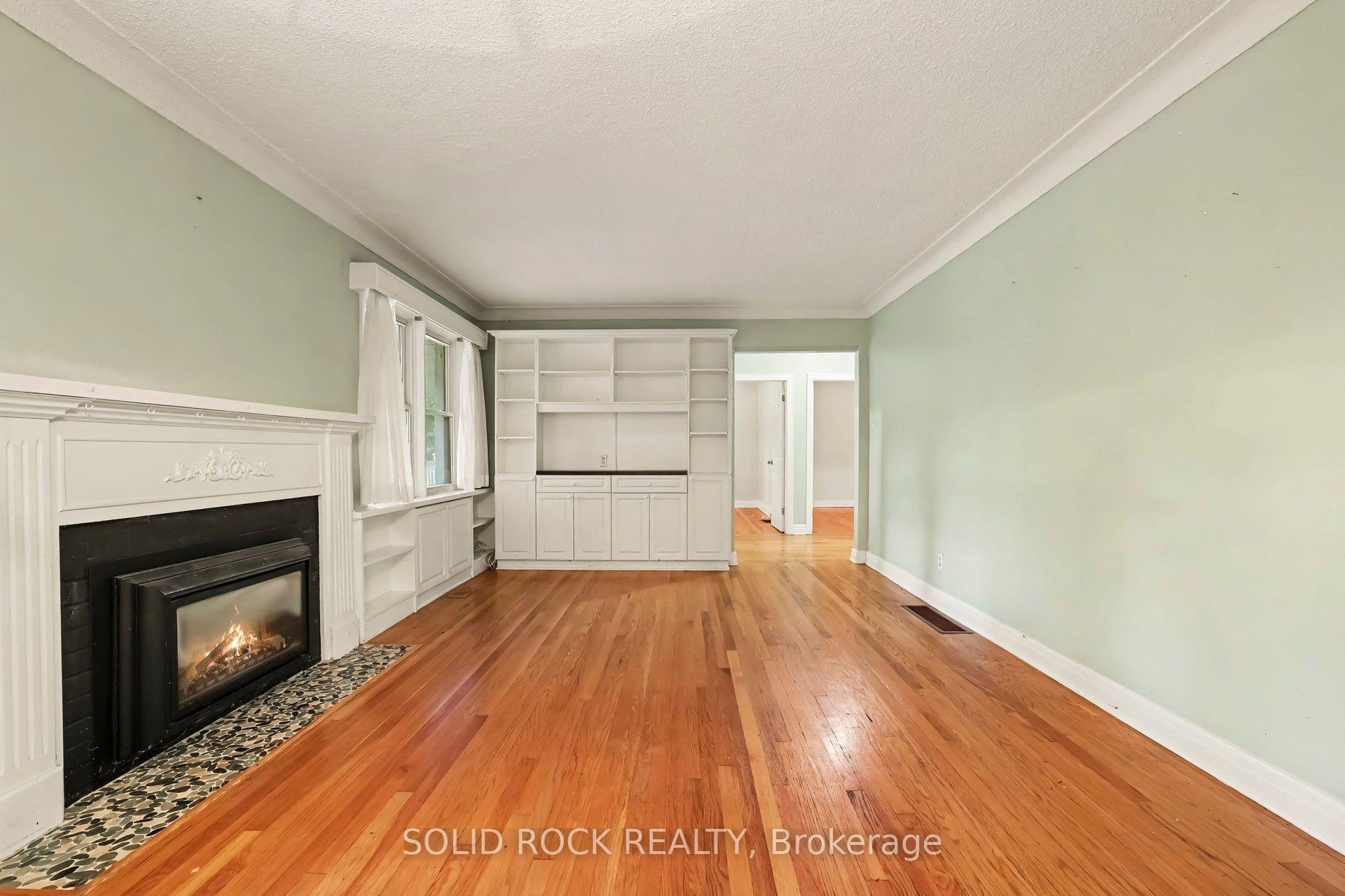 Photo 4 of 889 Mountainview Avenue, Ottawa, Whitehaven — HOMEH