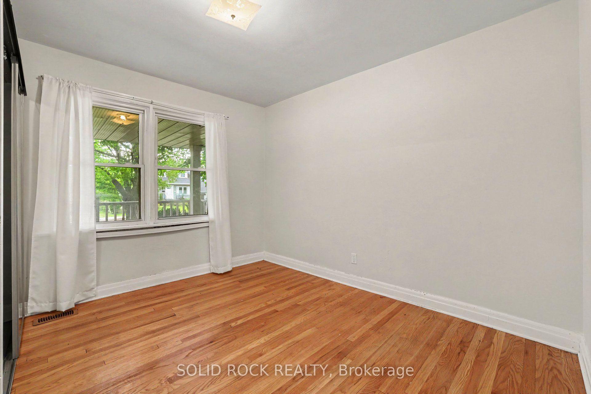 Photo 19 of 889 Mountainview Avenue, Ottawa, Whitehaven — HOMEH
