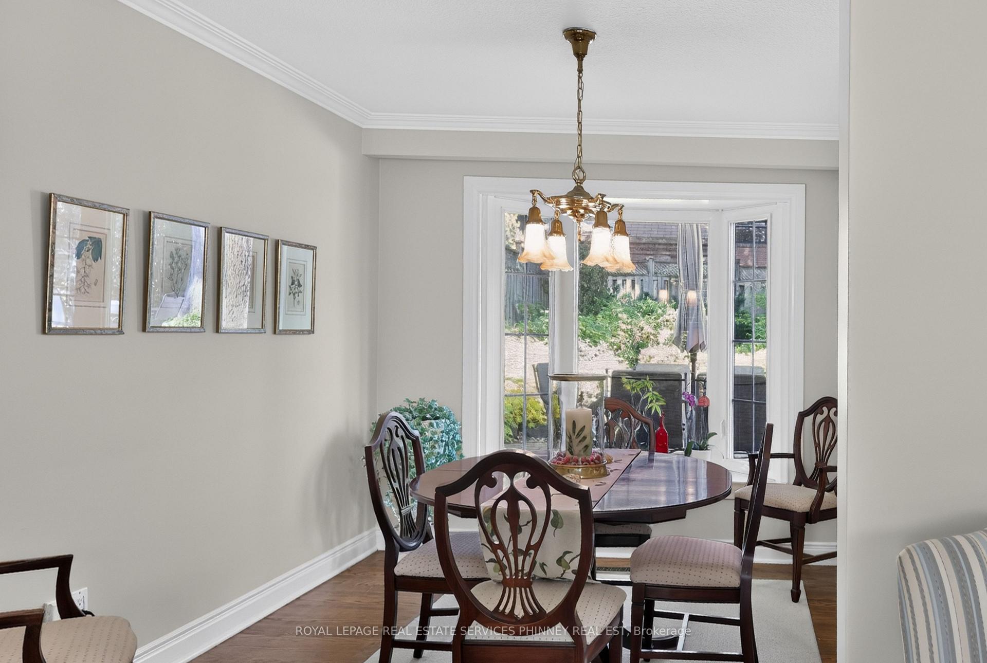 Photo 7 of 3708 Beechollow Crescent, Mississauga, Applewood — HOMEH