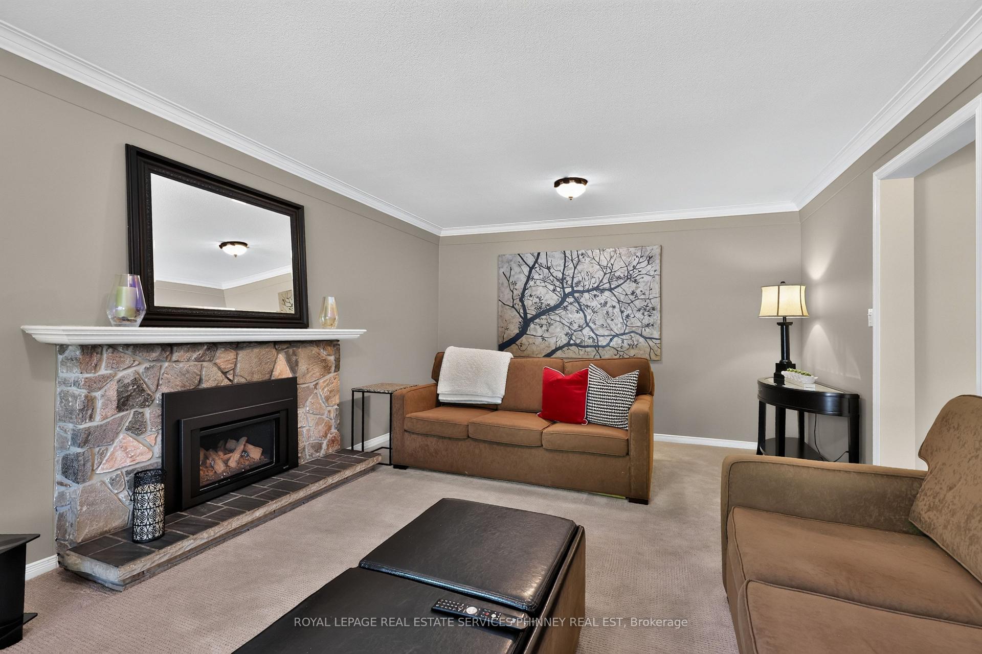 Photo 13 of 3708 Beechollow Crescent, Mississauga, Applewood — HOMEH