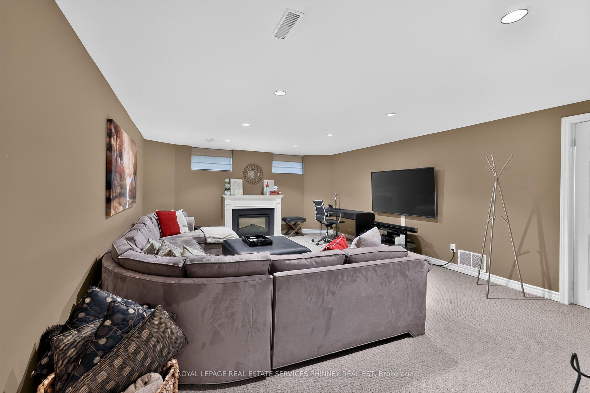 Photo 25 of 3708 Beechollow Crescent, Mississauga, Applewood — HOMEH