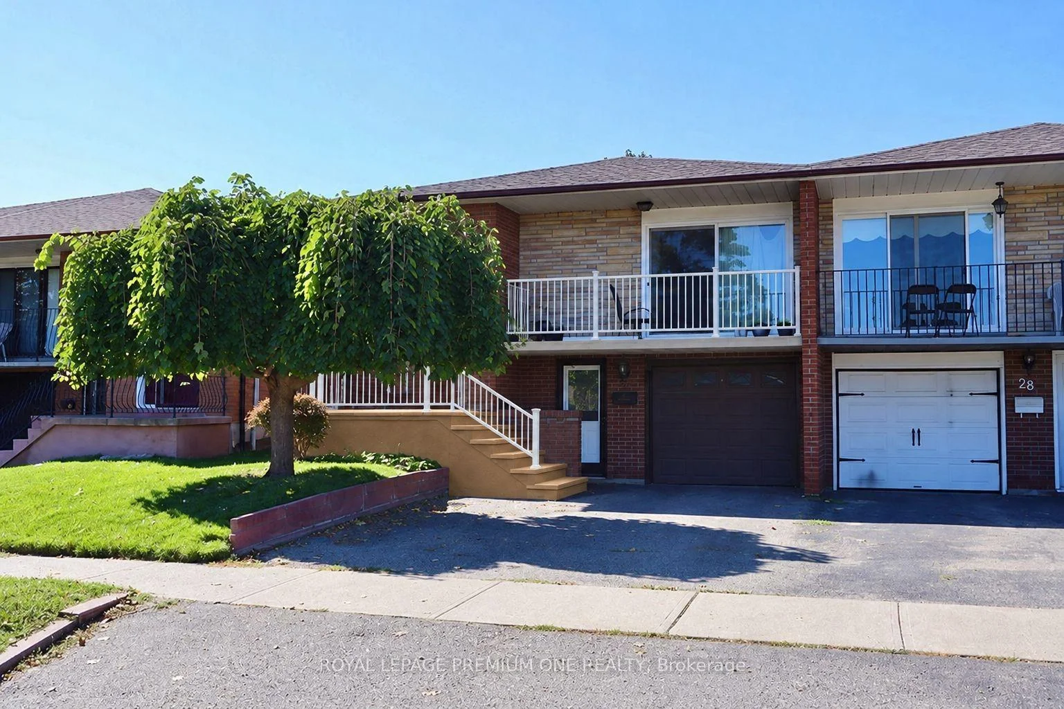 Photo 4 of 26 Royal Salisbury Way, Brampton, Madoc — HOMEH