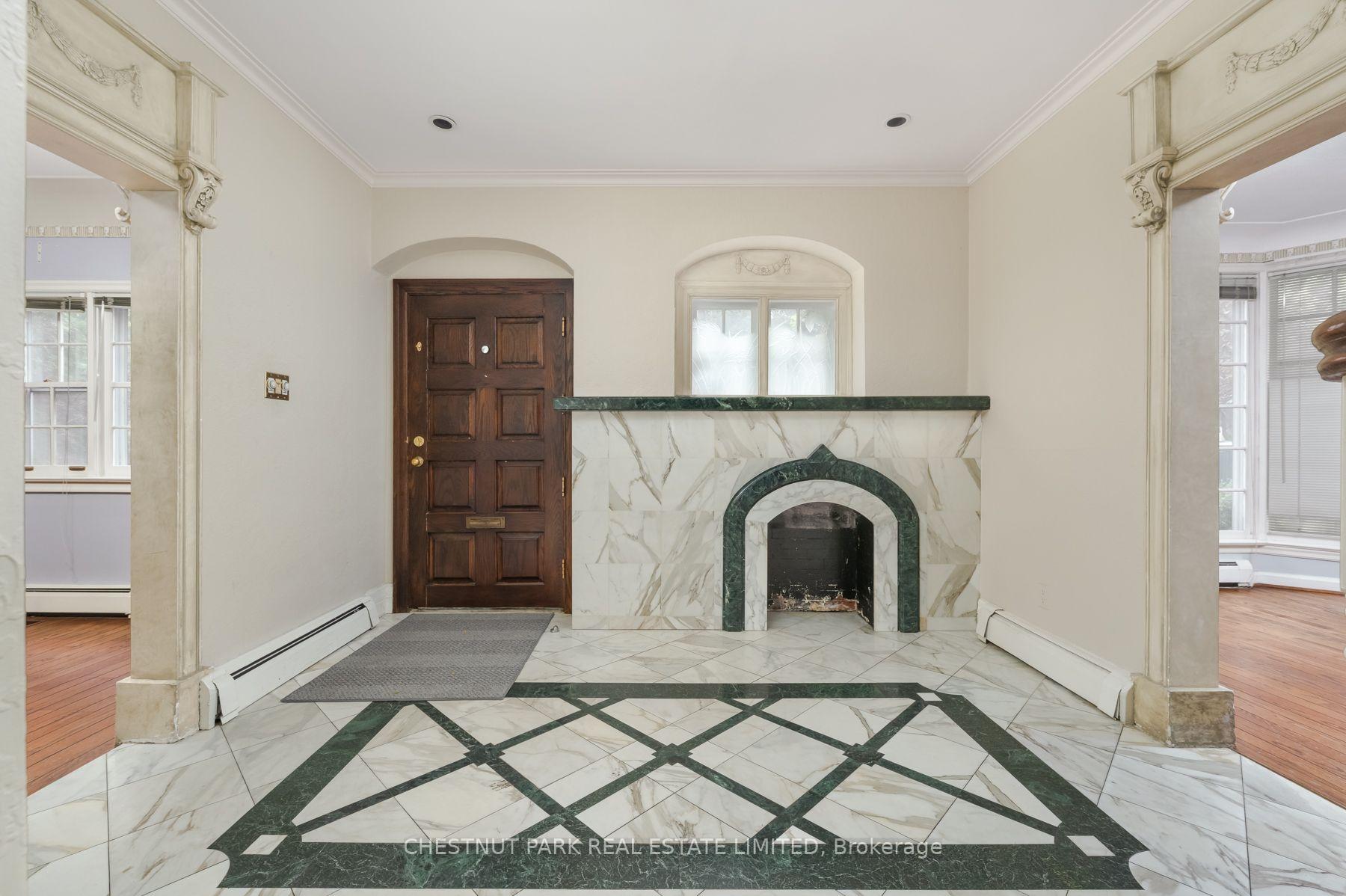 Photo 5 of 42 Crescent Road, Toronto, Rosedale-Moore Park — HOMEH