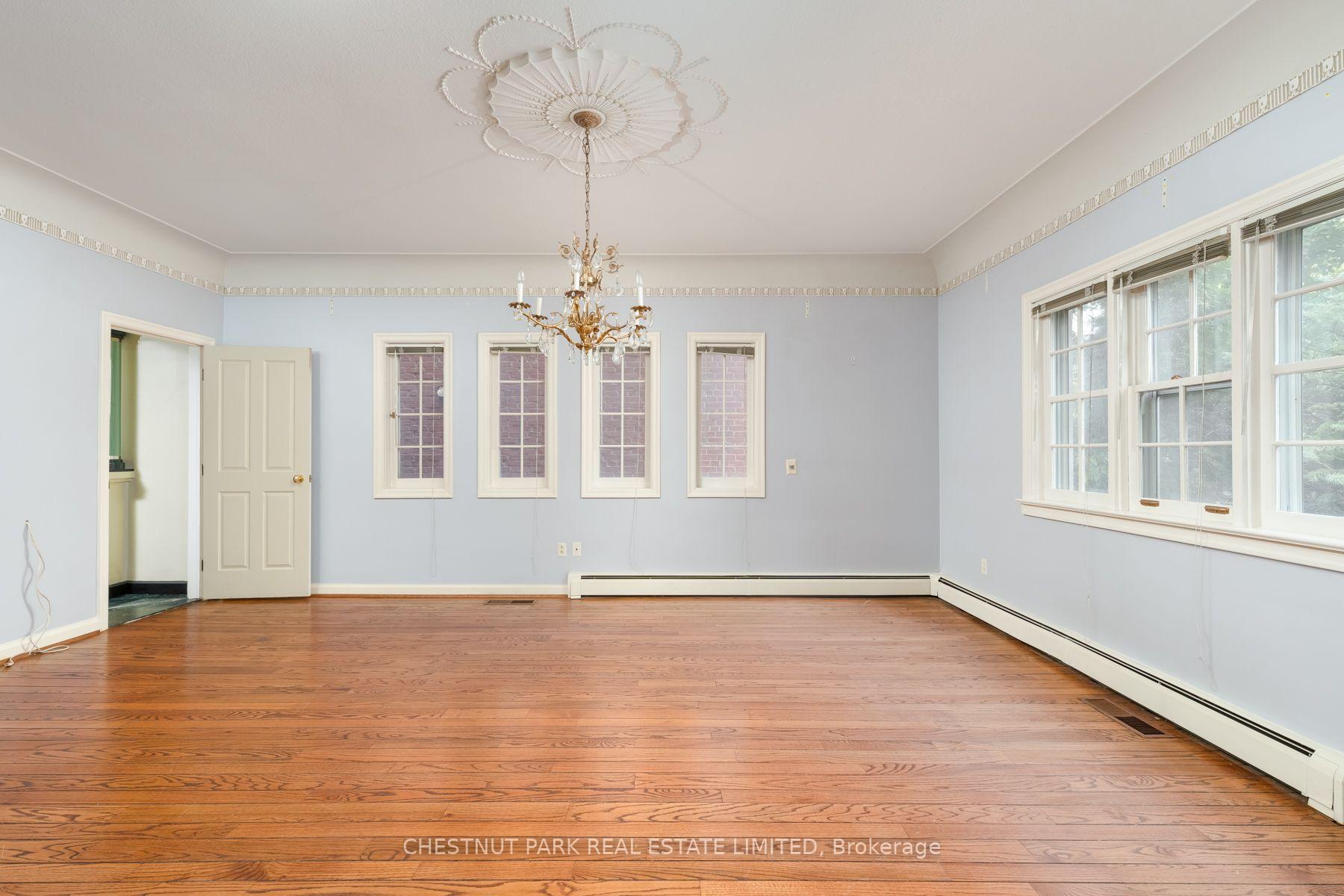 Photo 12 of 42 Crescent Road, Toronto, Rosedale-Moore Park — HOMEH