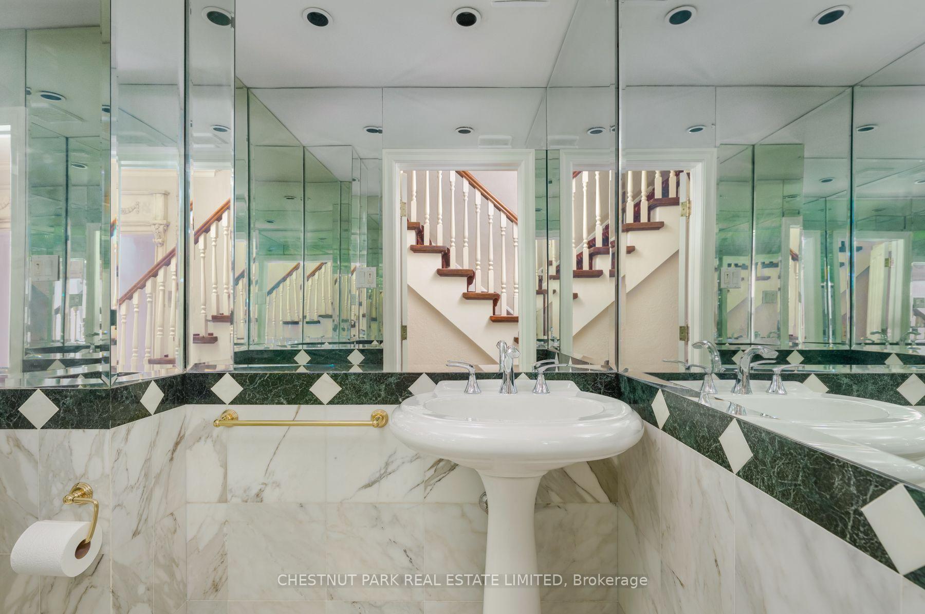 Photo 18 of 42 Crescent Road, Toronto, Rosedale-Moore Park — HOMEH