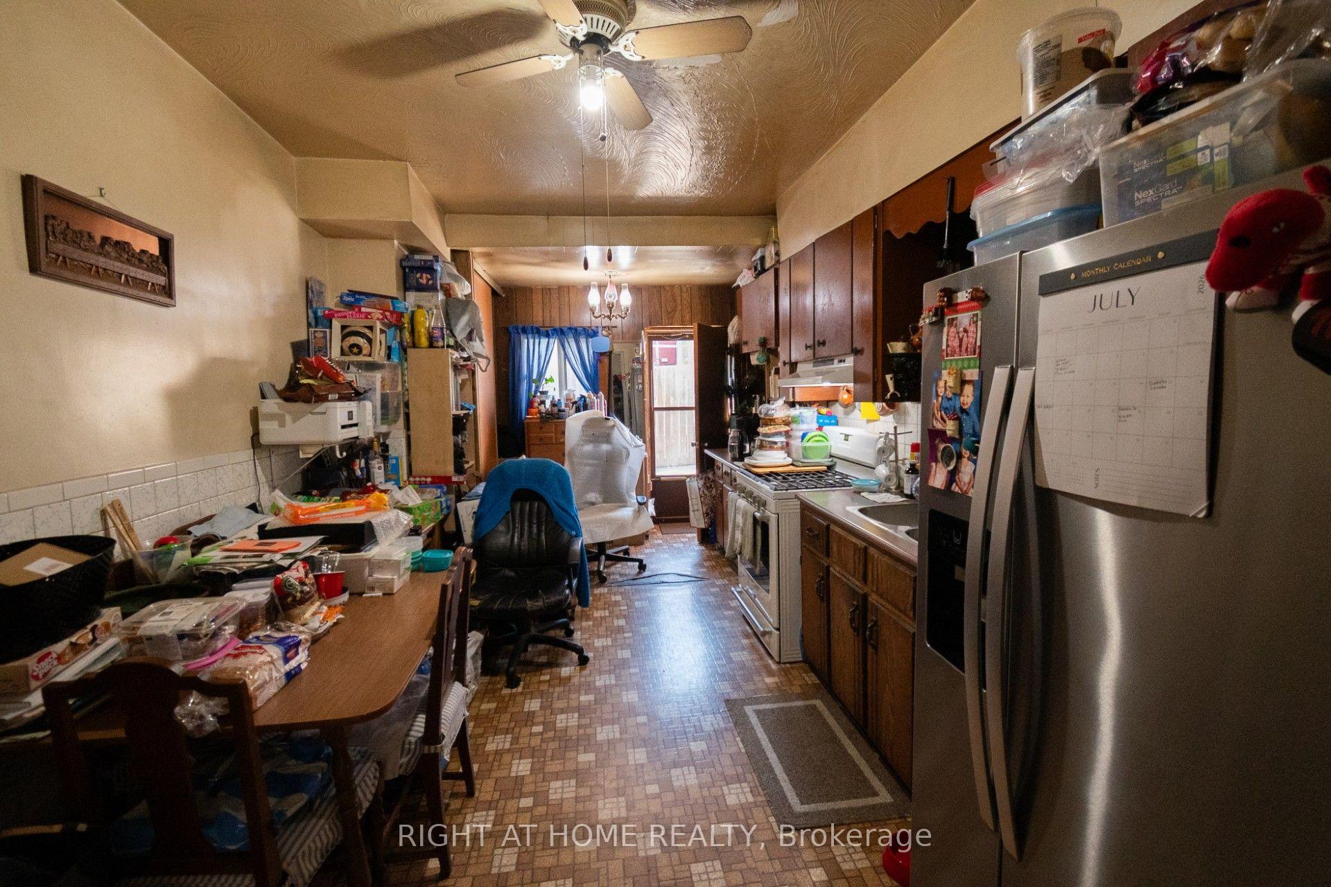 Photo 8 of 60 Foxley Street, Toronto, Trinity-Bellwoods — HOMEH