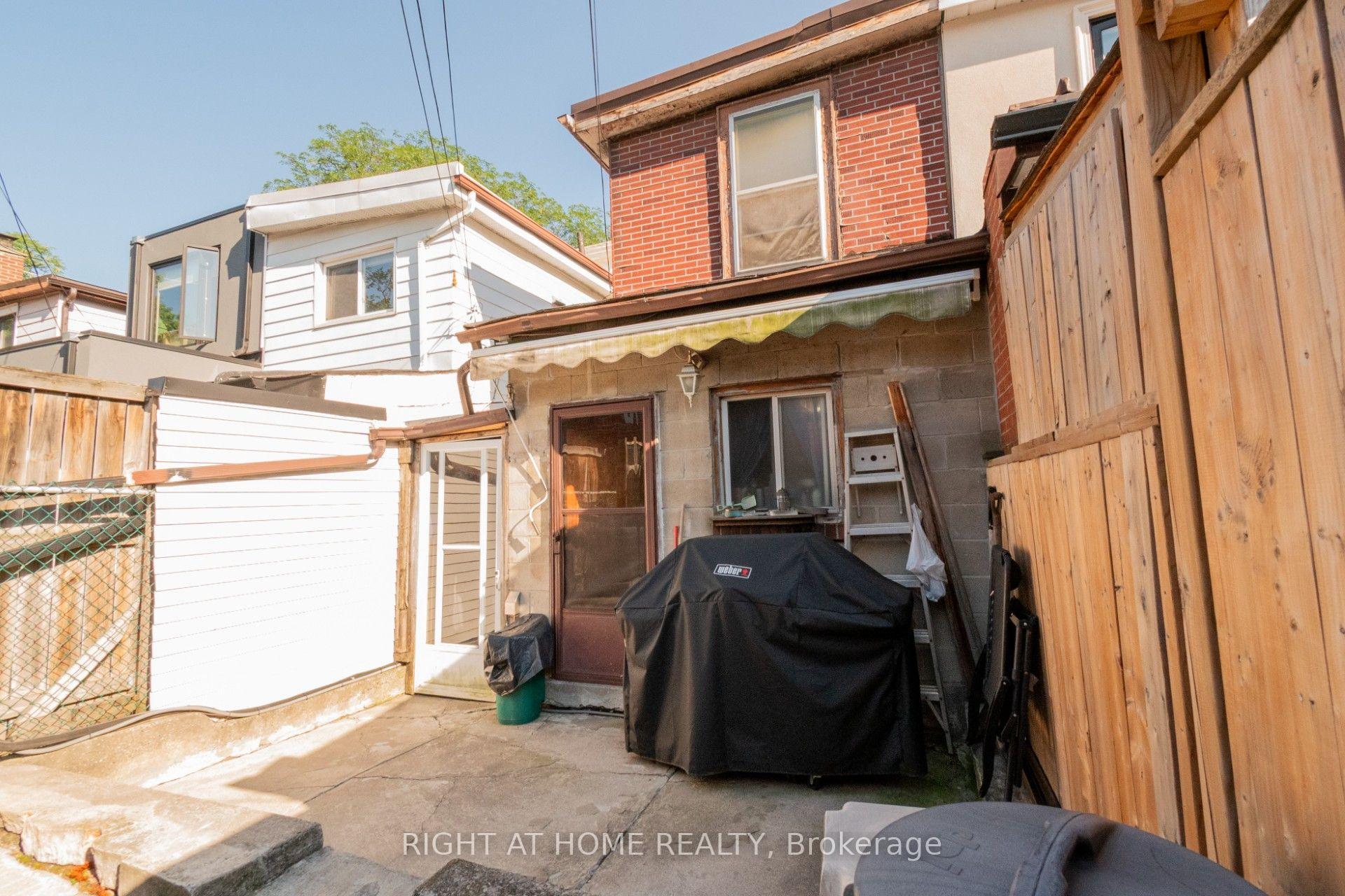 Photo 9 of 60 Foxley Street, Toronto, Trinity-Bellwoods — HOMEH