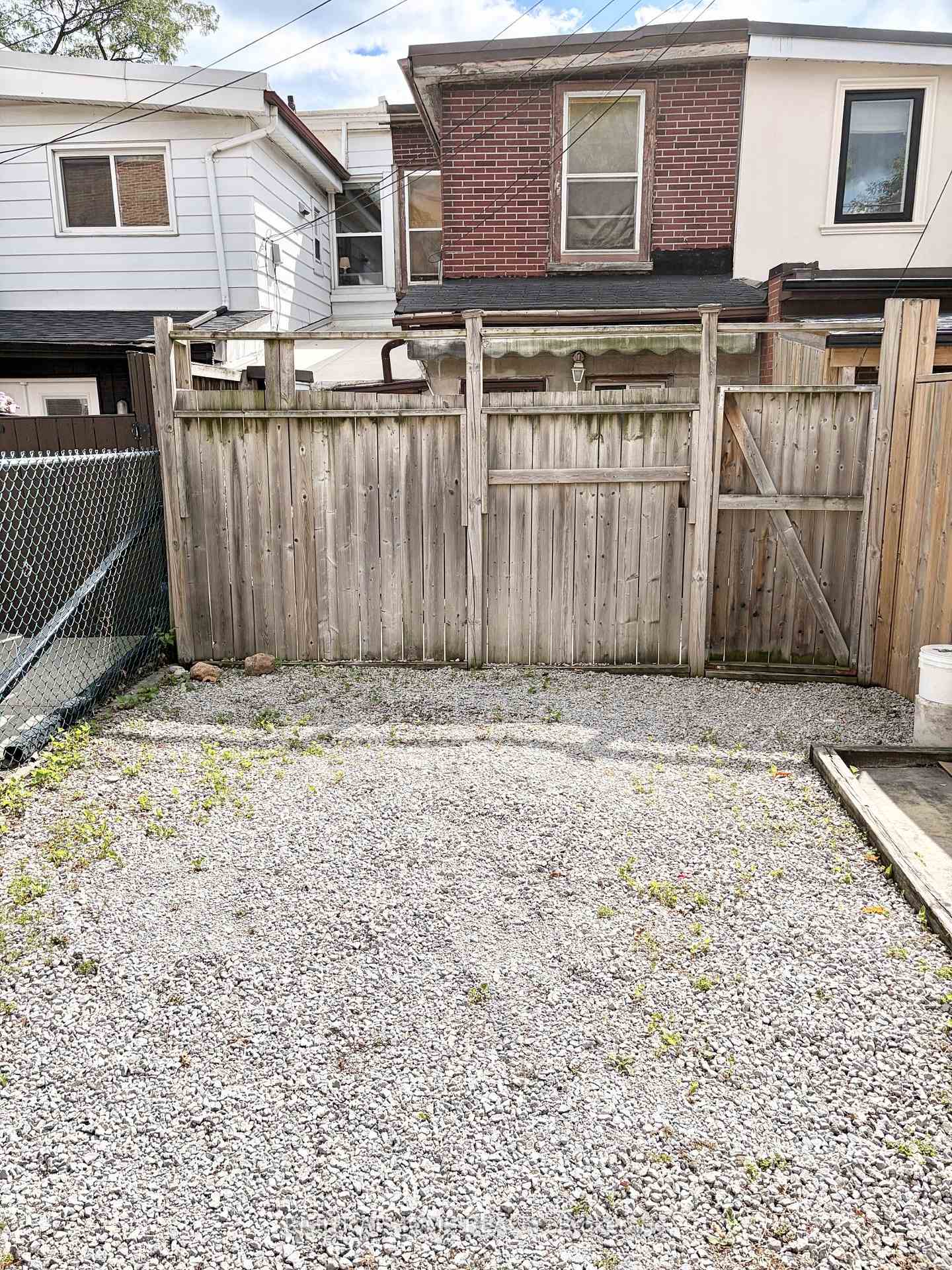 Photo 12 of 60 Foxley Street, Toronto, Trinity-Bellwoods — HOMEH