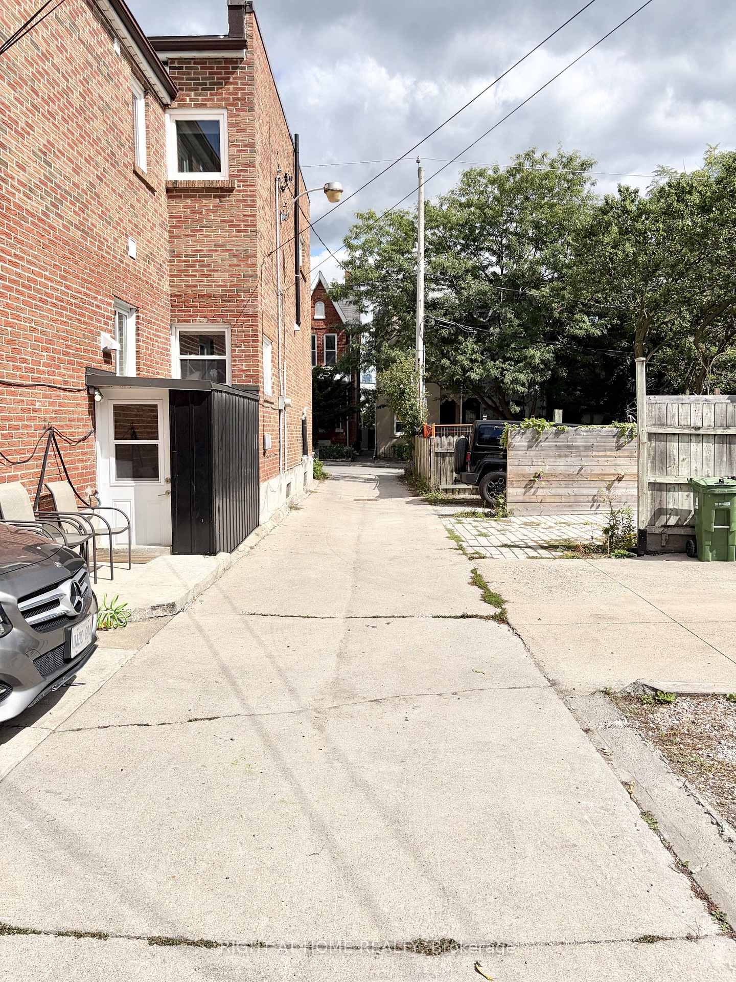Photo 13 of 60 Foxley Street, Toronto, Trinity-Bellwoods — HOMEH