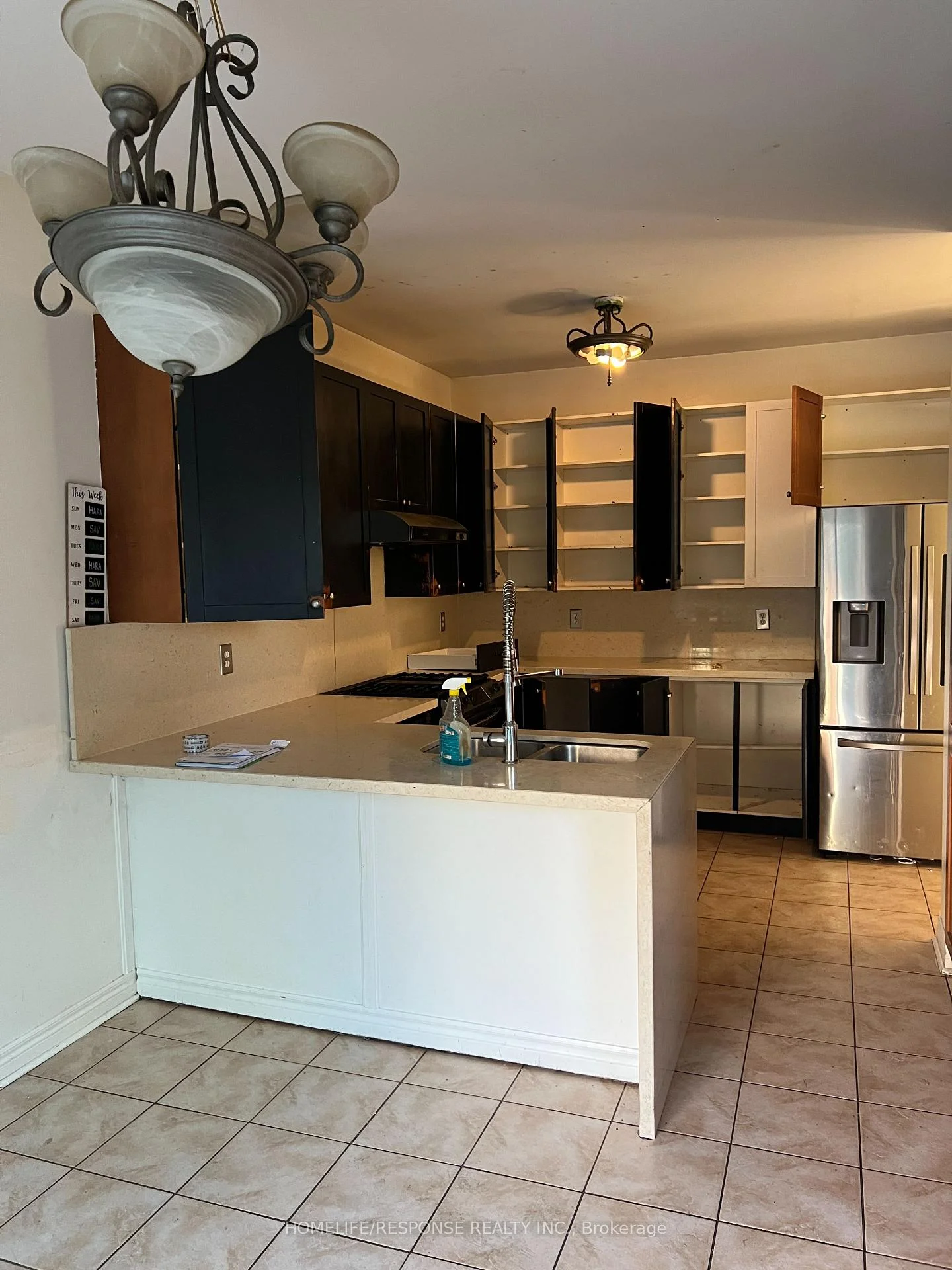 Photo 8 of 96 Solway Avenue, Vaughan, Maple — HOMEH