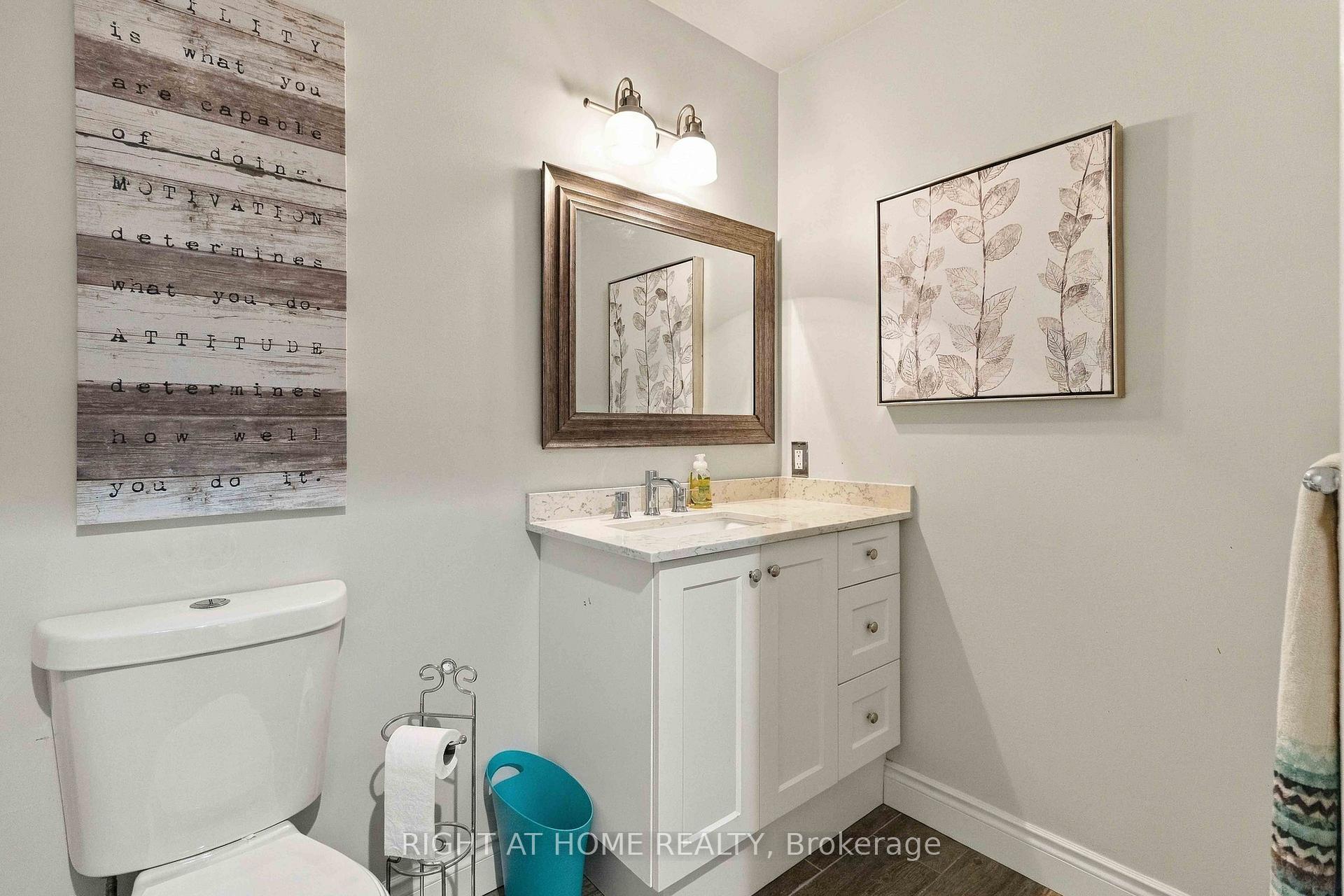 Photo 25 of 1355 Boulder Creek Crescent, Mississauga, Clarkson — HOMEH