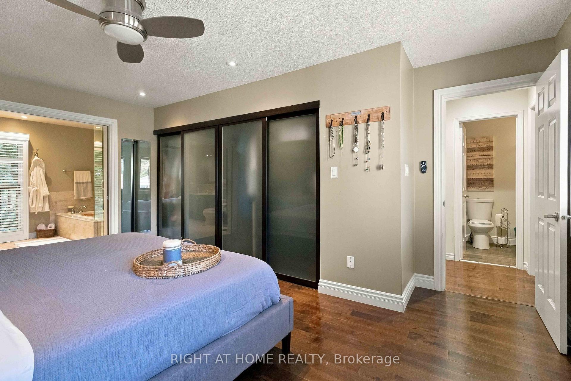 Photo 30 of 1355 Boulder Creek Crescent, Mississauga, Clarkson — HOMEH