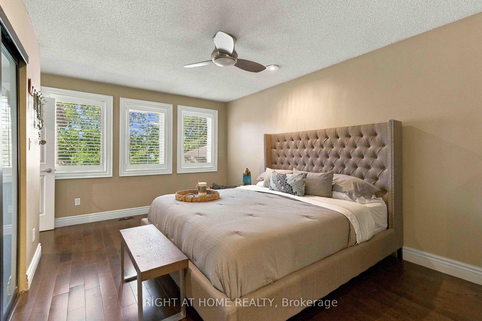 Photo 31 of 1355 Boulder Creek Crescent, Mississauga, Clarkson — HOMEH
