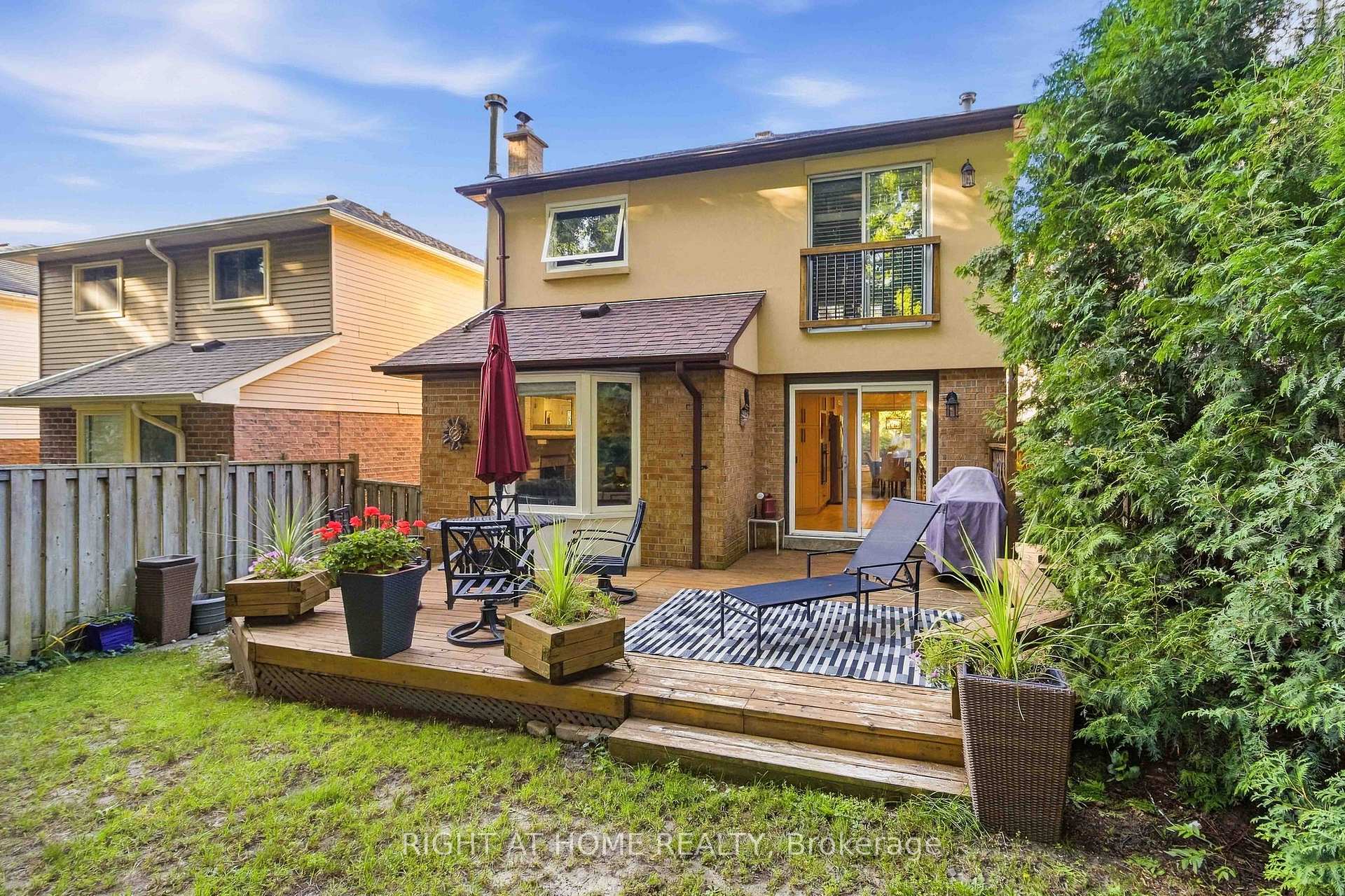 Photo 44 of 1355 Boulder Creek Crescent, Mississauga, Clarkson — HOMEH