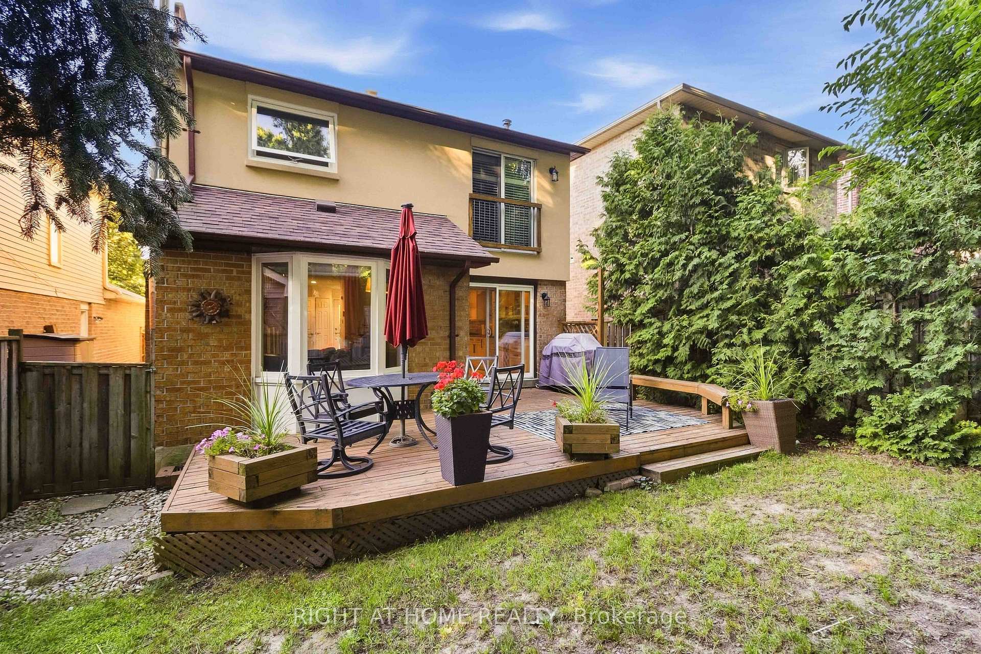 Photo 45 of 1355 Boulder Creek Crescent, Mississauga, Clarkson — HOMEH