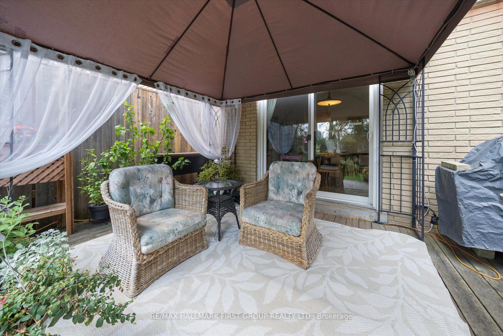 Photo 17 of 648 Creekview Circle, Pickering, West Shore — HOMEH