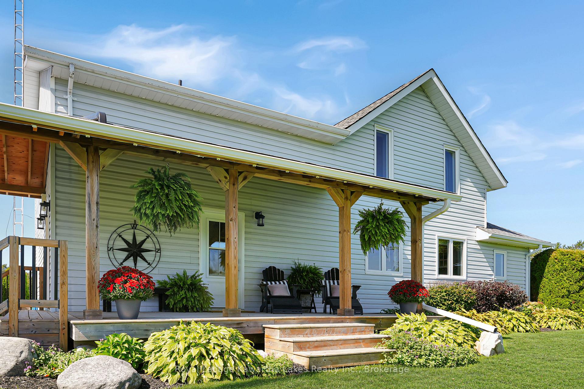 Front of 2433 County Rd 121