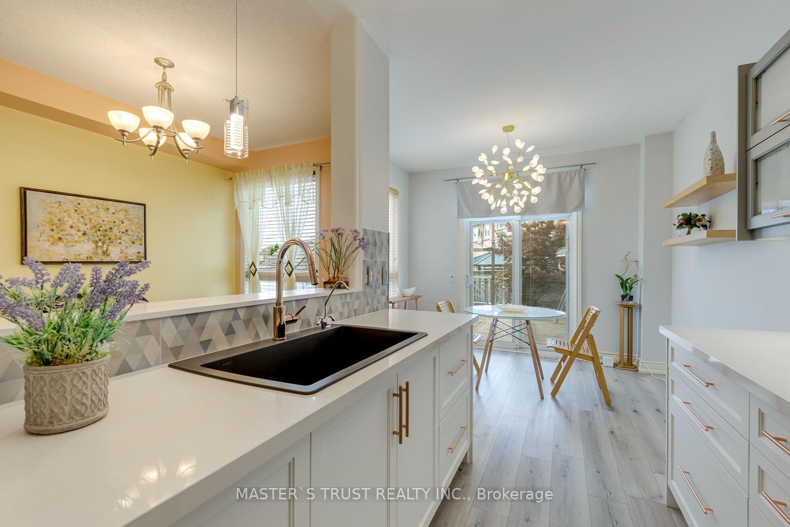 Photo 18 of 797 Khan Crescent, Mississauga, East Credit — HOMEH