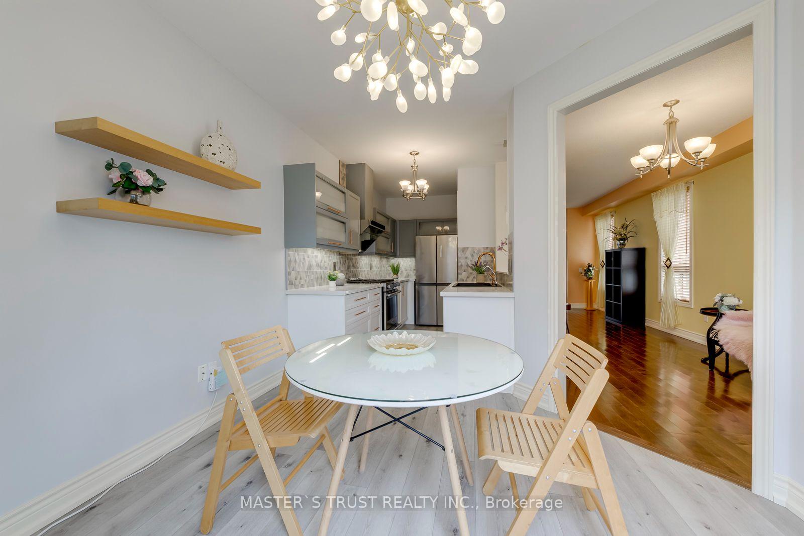 Photo 22 of 797 Khan Crescent, Mississauga, East Credit — HOMEH
