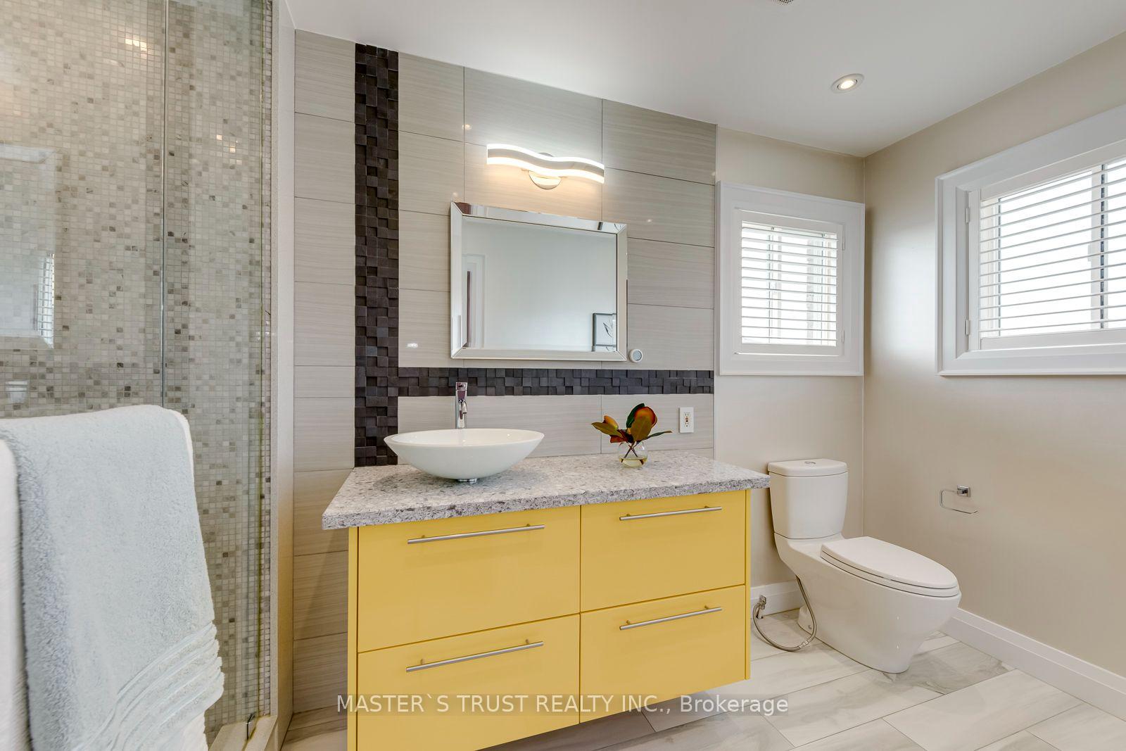 Photo 37 of 797 Khan Crescent, Mississauga, East Credit — HOMEH