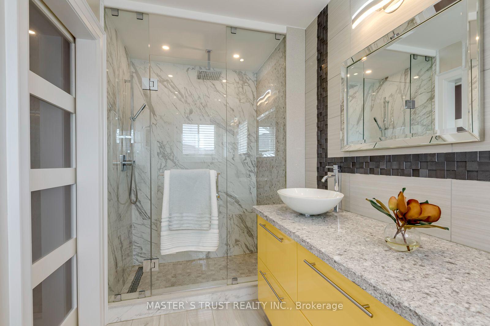 Photo 38 of 797 Khan Crescent, Mississauga, East Credit — HOMEH