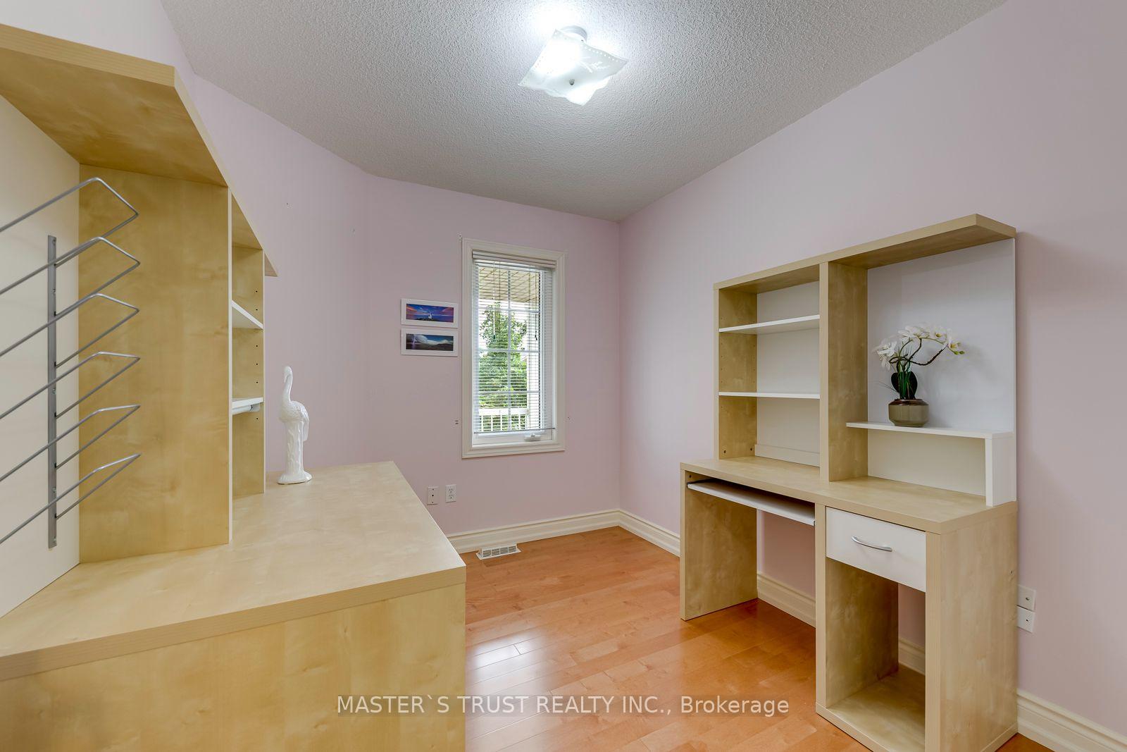 Photo 39 of 797 Khan Crescent, Mississauga, East Credit — HOMEH