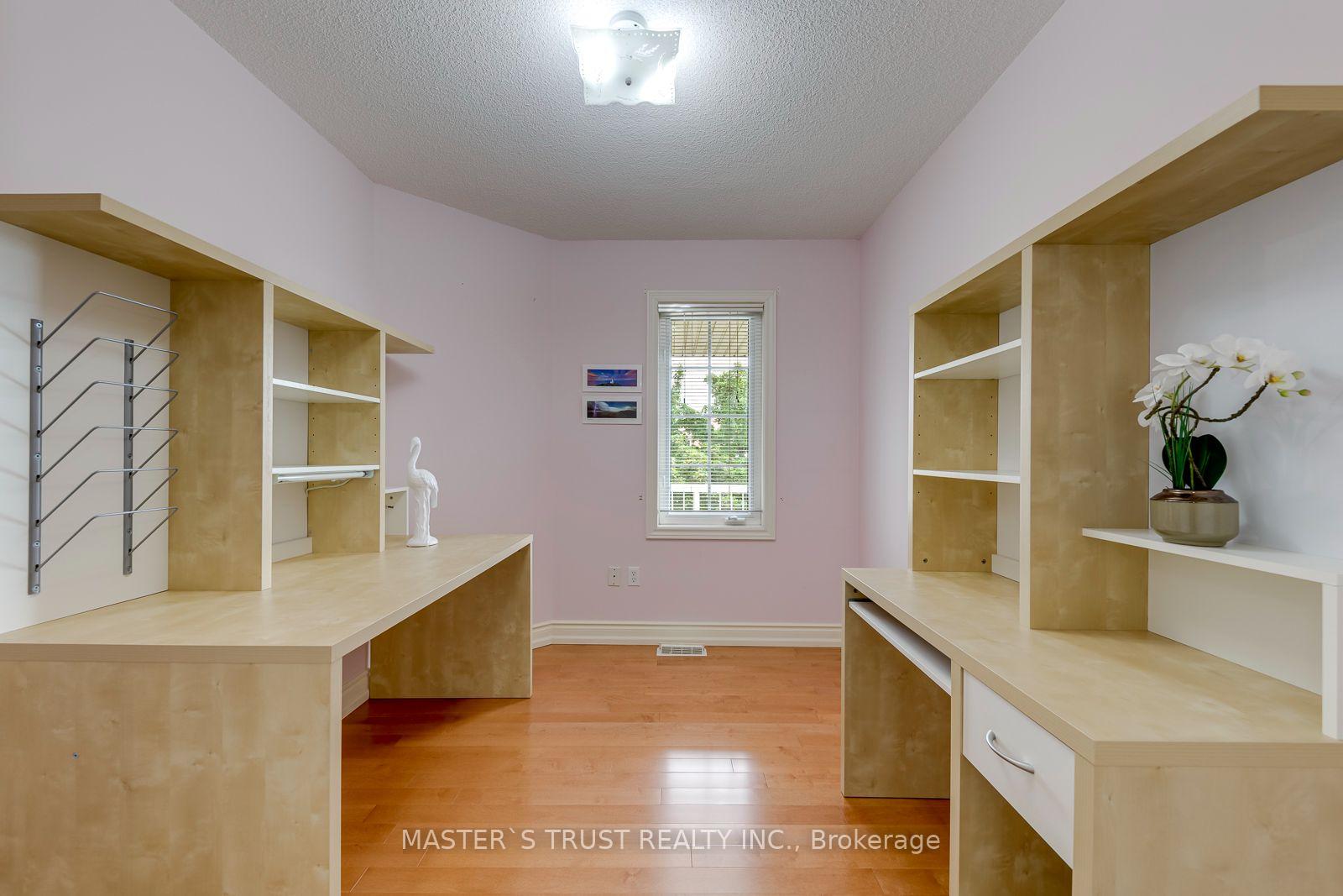 Photo 40 of 797 Khan Crescent, Mississauga, East Credit — HOMEH