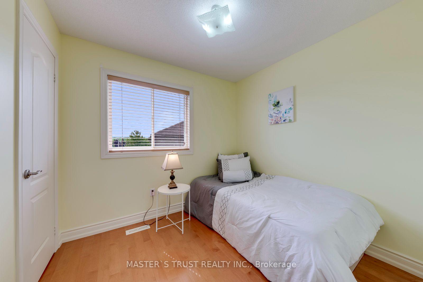 Photo 41 of 797 Khan Crescent, Mississauga, East Credit — HOMEH