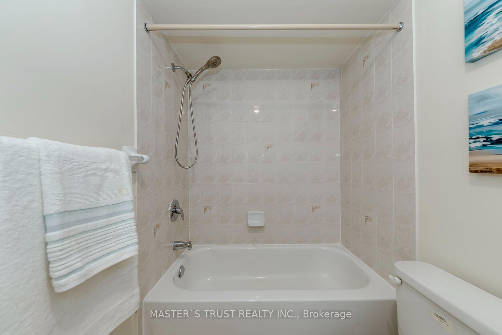 Photo 44 of 797 Khan Crescent, Mississauga, East Credit — HOMEH