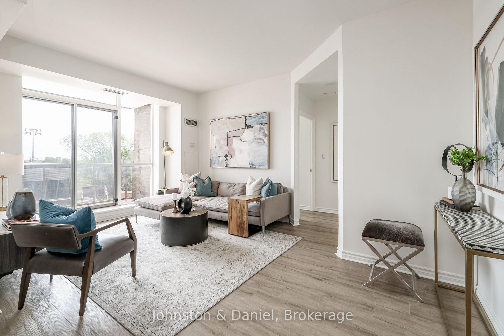 Photo 3 of Unit 302, 1750 Bayview Avenue, Toronto, Mount Pleasant East — HOMEH