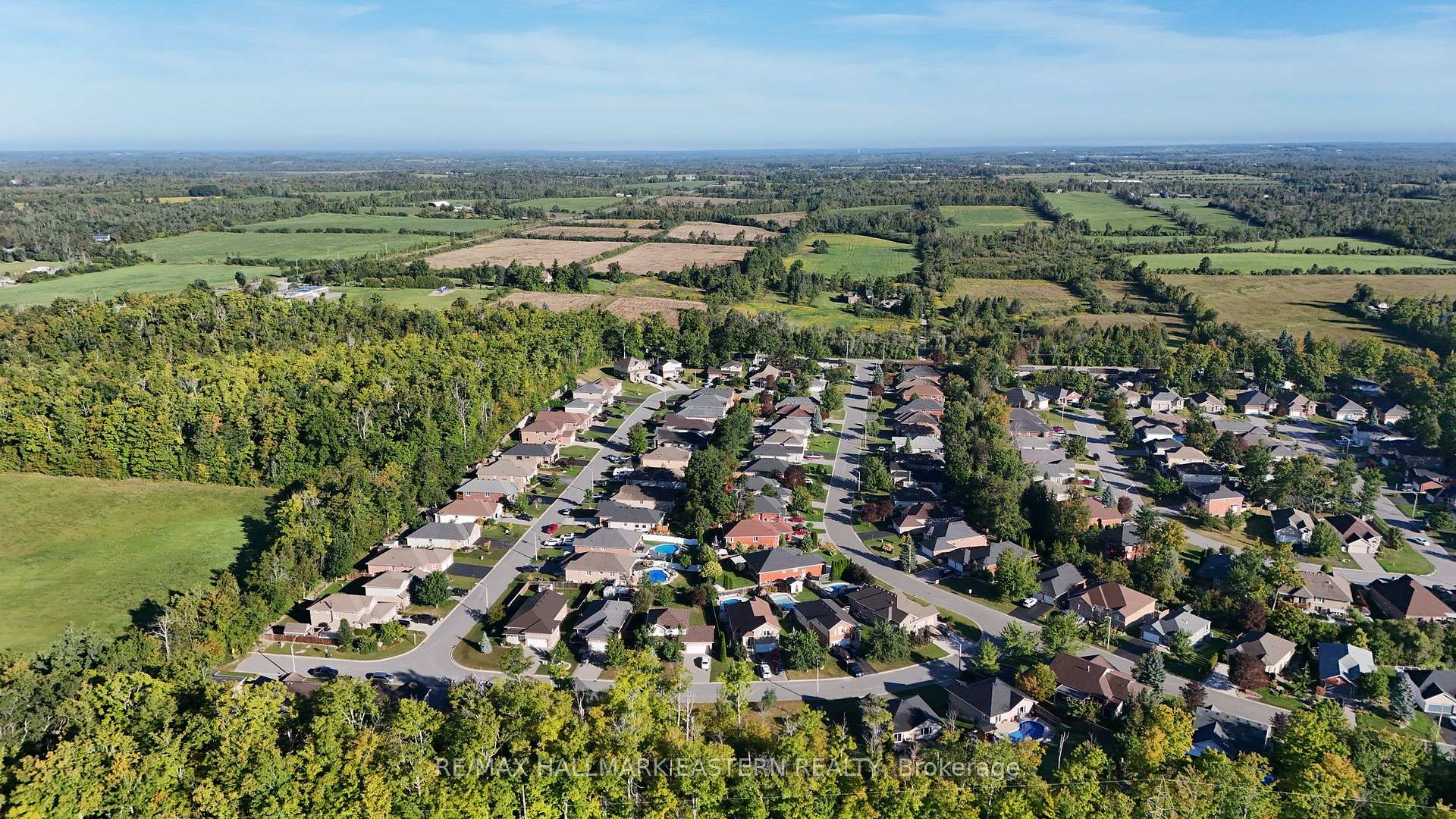 Photo 9 of 406 Country Lane, Selwyn — HOMEH