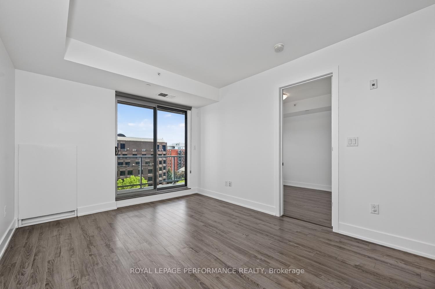 Photo 7 of Unit 903, 100 Champagne Avenue S, Ottawa, West Centre Town — HOMEH