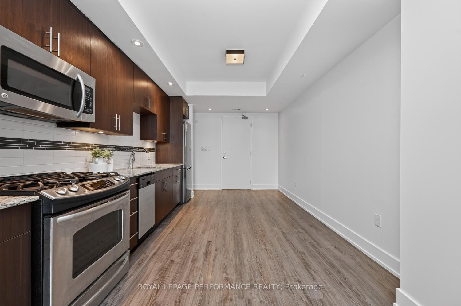 Photo 10 of Unit 903, 100 Champagne Avenue S, Ottawa, West Centre Town — HOMEH