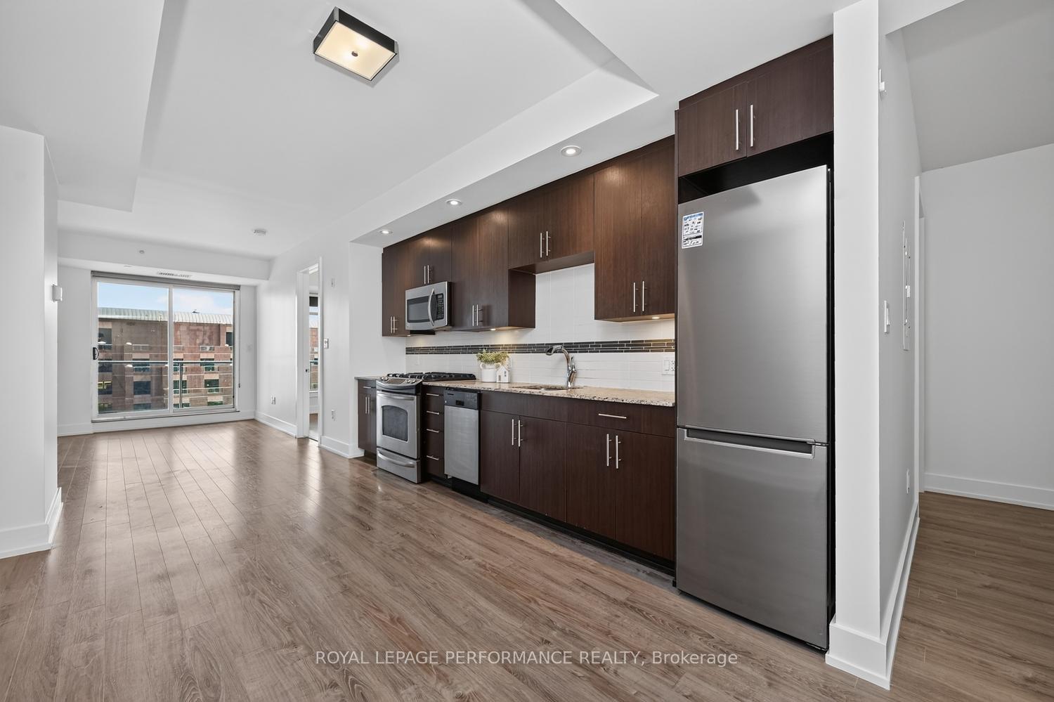 Photo 13 of Unit 903, 100 Champagne Avenue S, Ottawa, West Centre Town — HOMEH
