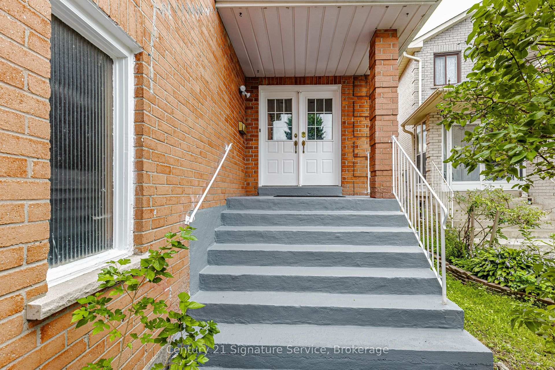 Photo 4 of 22 Merganser Crescent, Brampton, Fletcher's Creek South — HOMEH