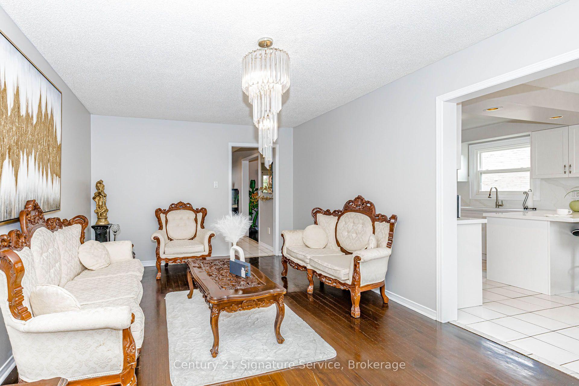 Photo 14 of 22 Merganser Crescent, Brampton, Fletcher's Creek South — HOMEH