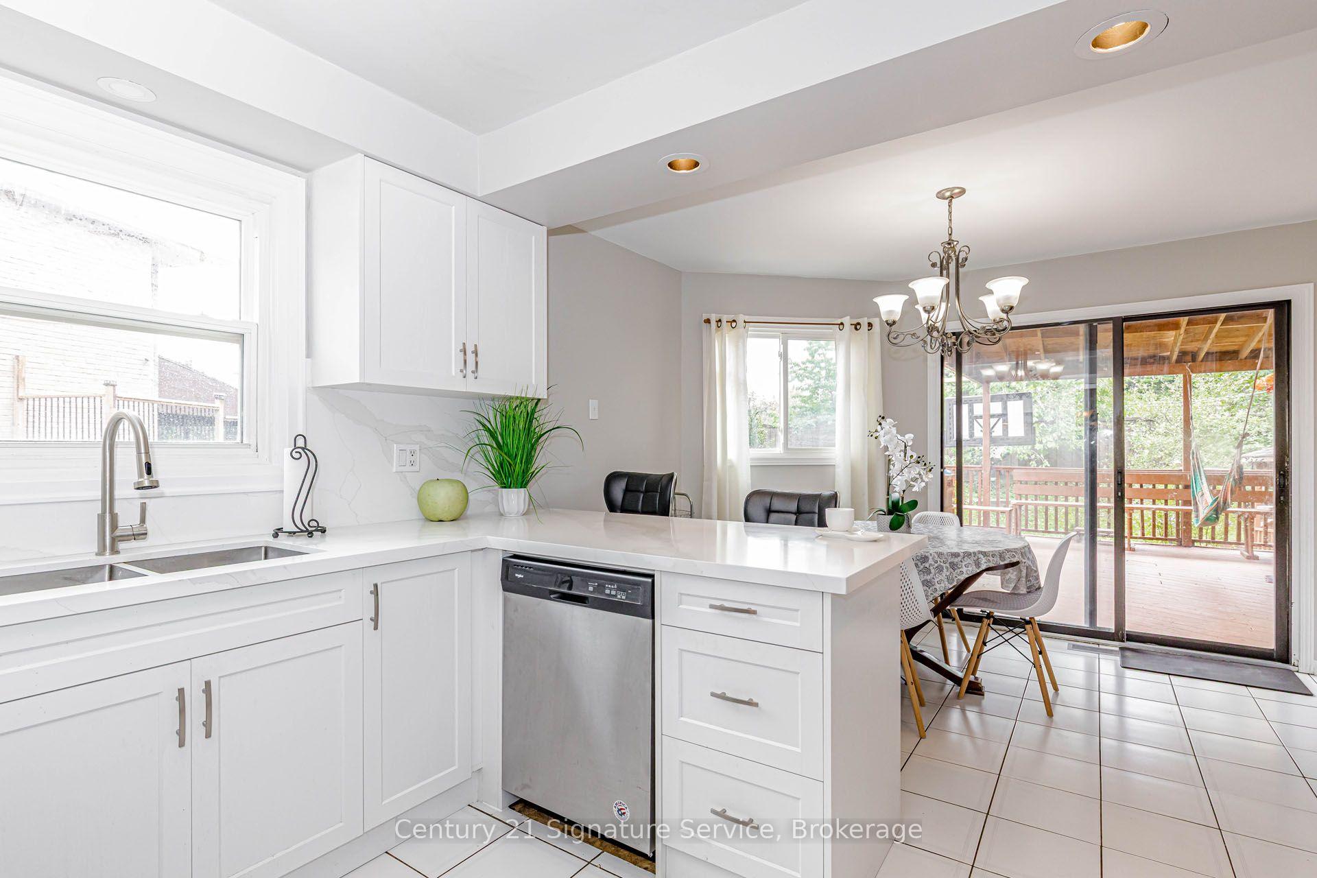 Photo 21 of 22 Merganser Crescent, Brampton, Fletcher's Creek South — HOMEH