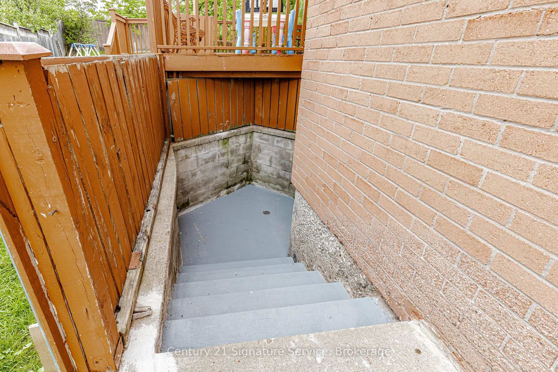 Photo 31 of 22 Merganser Crescent, Brampton, Fletcher's Creek South — HOMEH