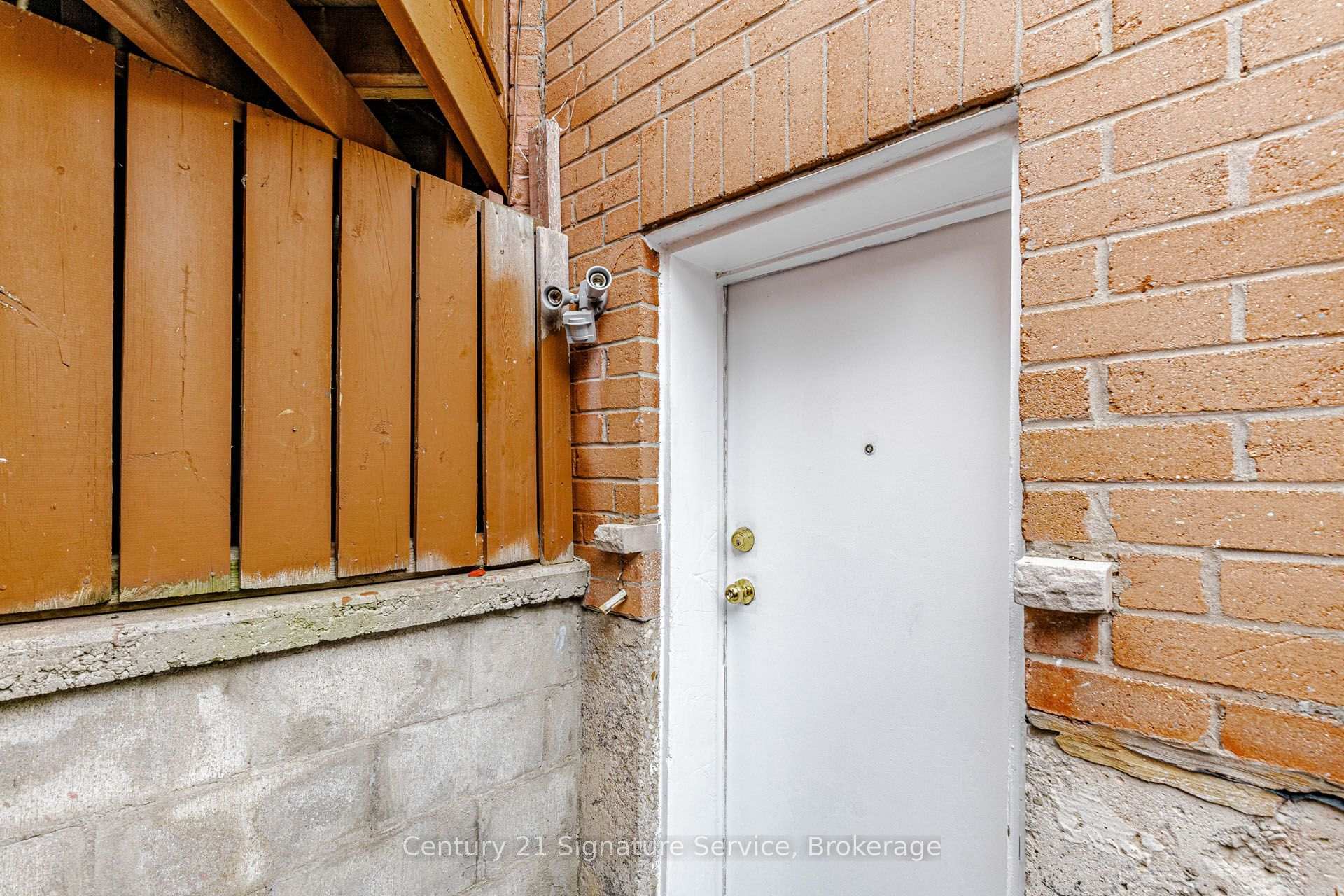 Photo 32 of 22 Merganser Crescent, Brampton, Fletcher's Creek South — HOMEH