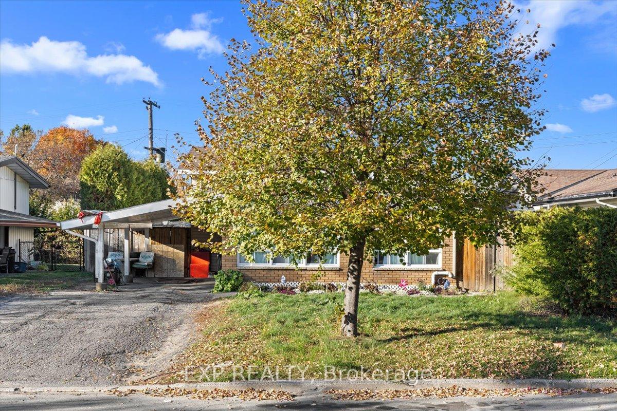 Photo 18 of 2670 Stone Crescent N, Ottawa, Redwood Park — HOMEH