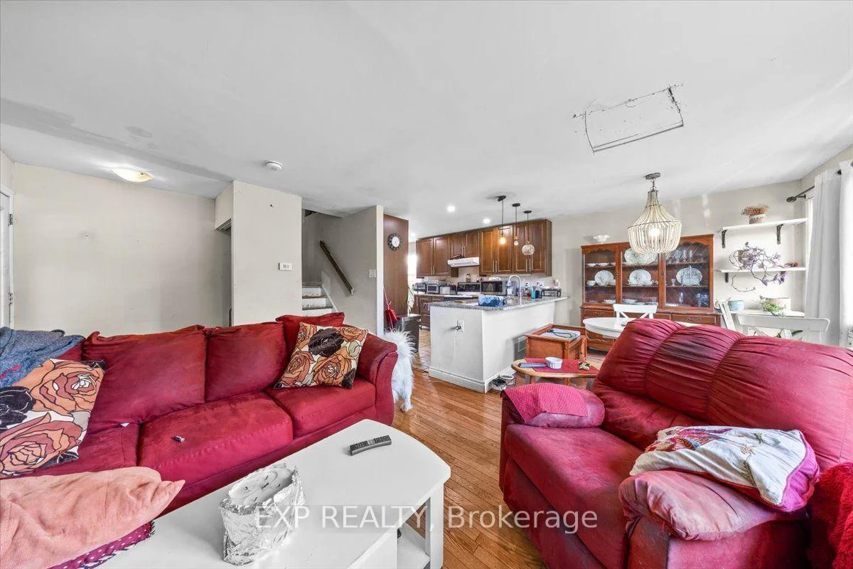 Photo 7 of 2670 Stone Crescent N, Ottawa, Redwood Park — HOMEH