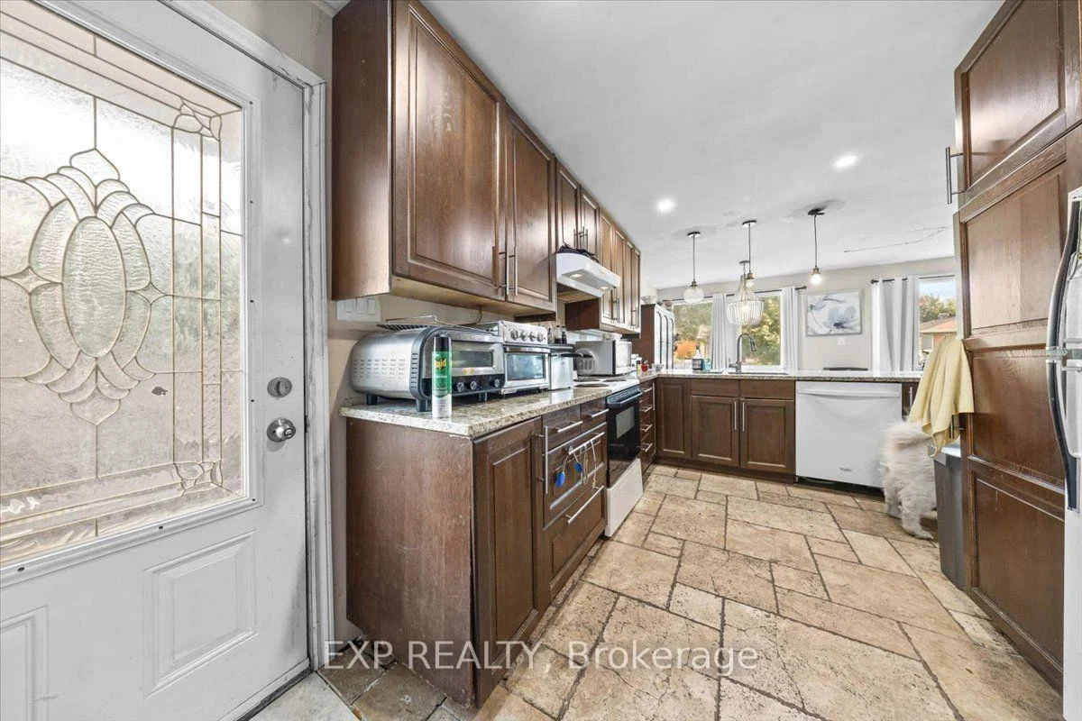 Photo 19 of 2670 Stone Crescent N, Ottawa, Redwood Park — HOMEH