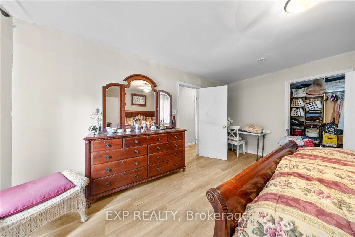 Photo 23 of 2670 Stone Crescent N, Ottawa, Redwood Park — HOMEH