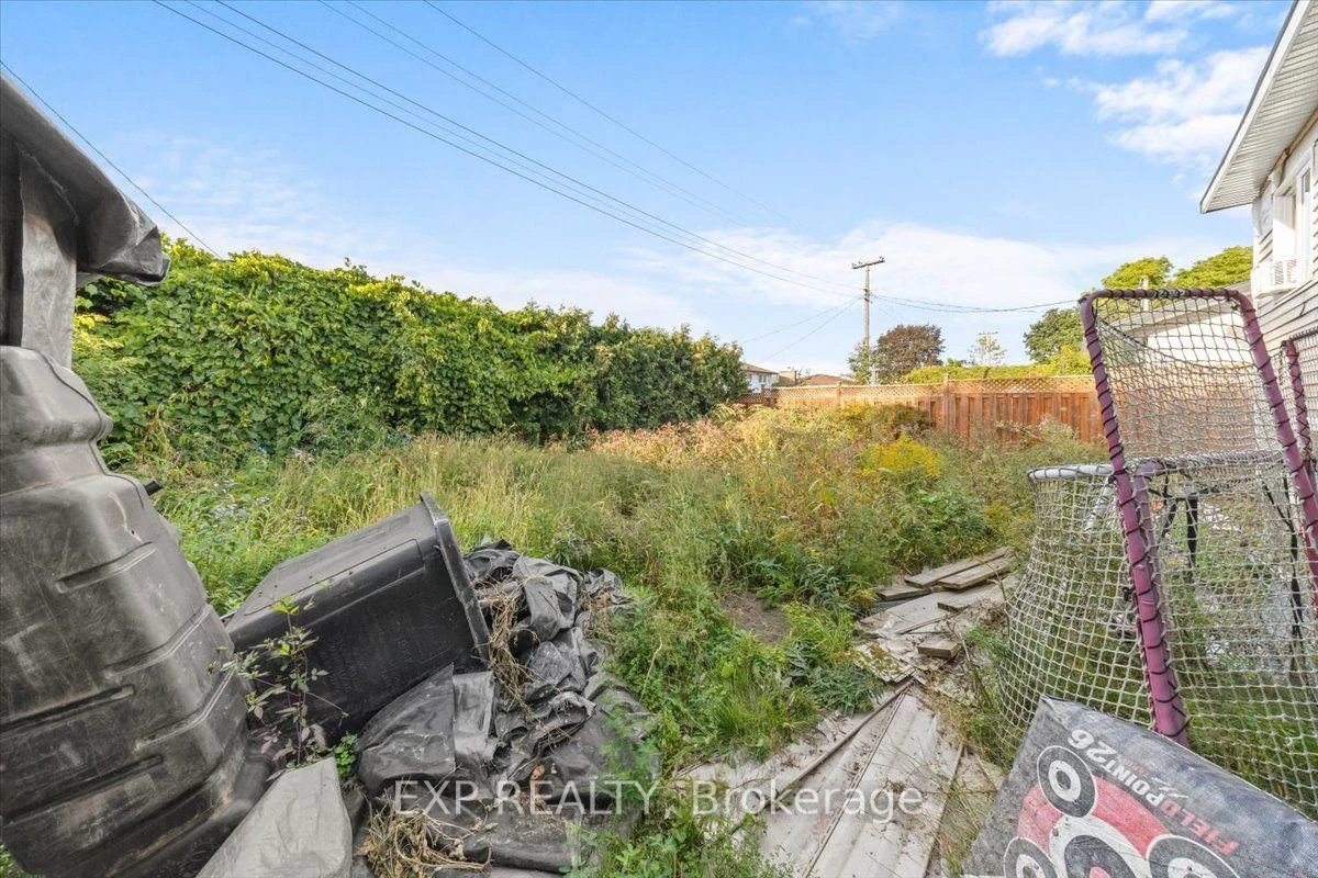 Photo 34 of 2670 Stone Crescent N, Ottawa, Redwood Park — HOMEH