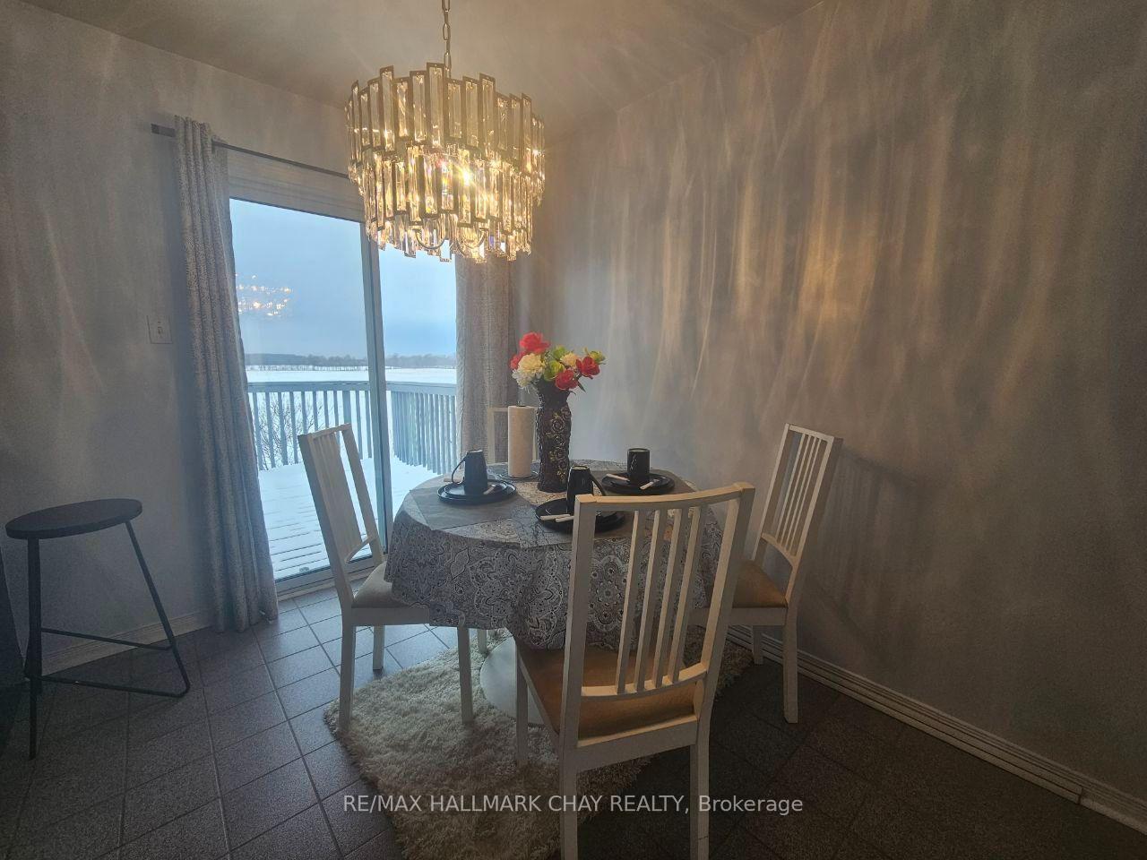 Photo 10 of 23 Morton Crescent, Barrie, West Bayfield — HOMEH