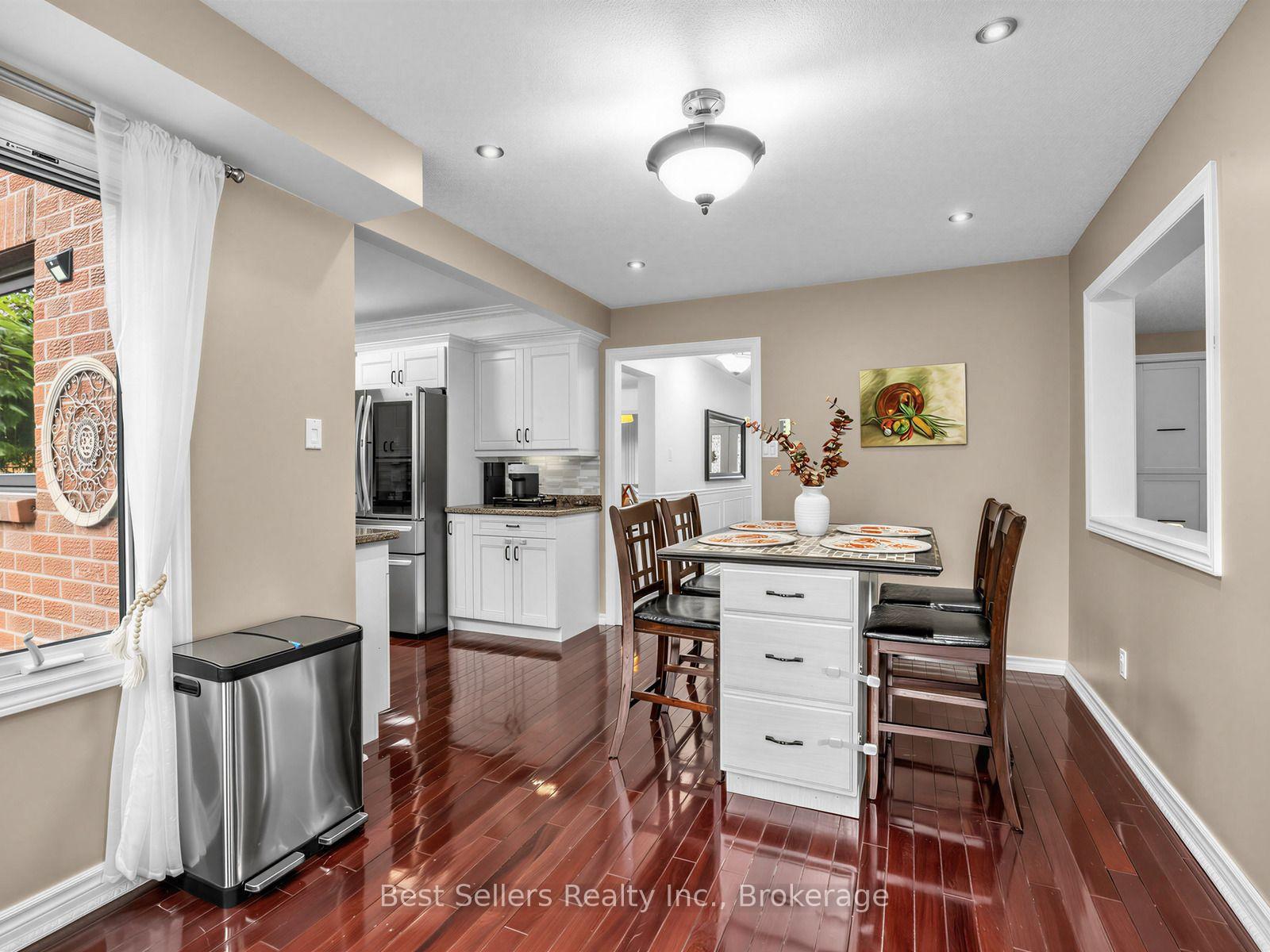 Photo 12 of 34 Kenpark Avenue, Brampton, Snelgrove — HOMEH