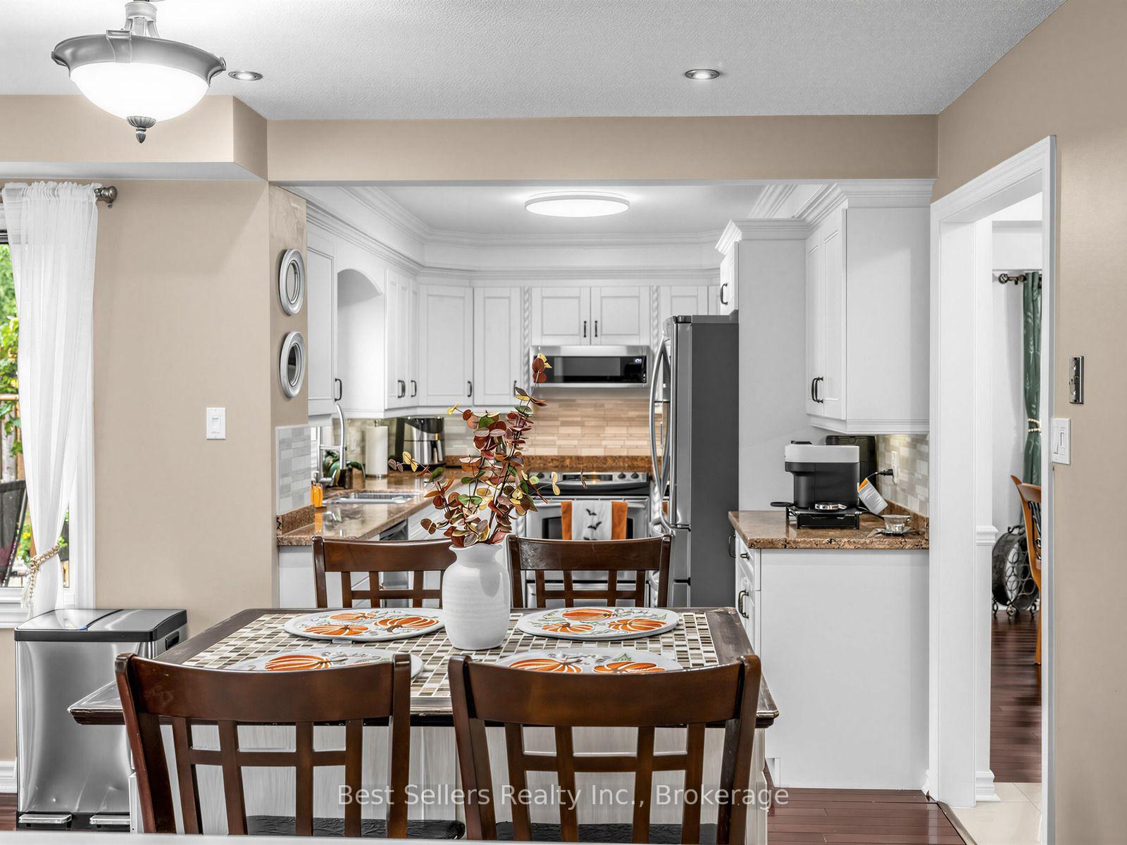 Photo 14 of 34 Kenpark Avenue, Brampton, Snelgrove — HOMEH